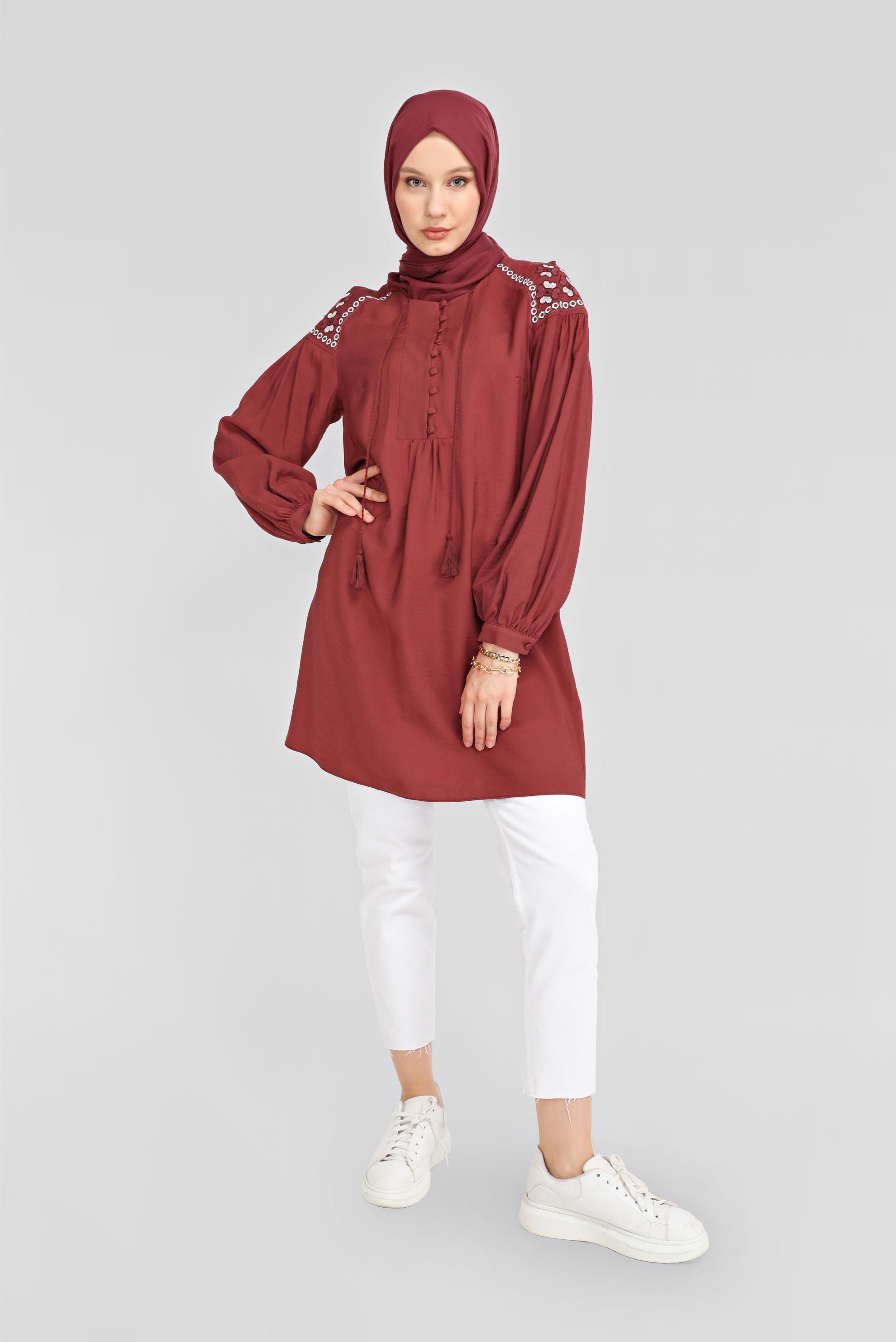 Tesettür giyim BORDO NAKIŞLI DÜĞMELİ TUNİK 41615