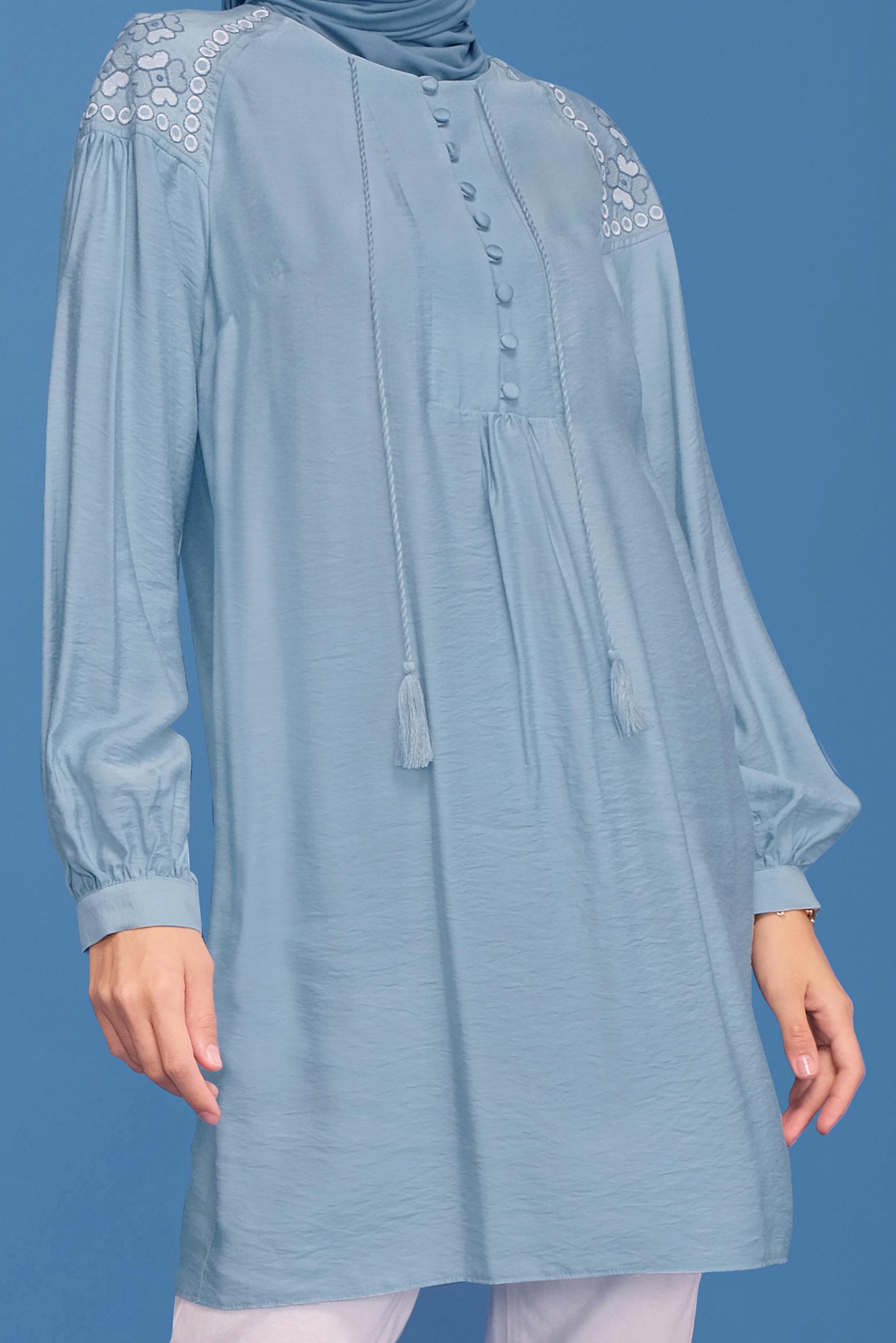 Tesettür giyim MAVİ NAKIŞLI DÜĞMELİ TUNİK 41615