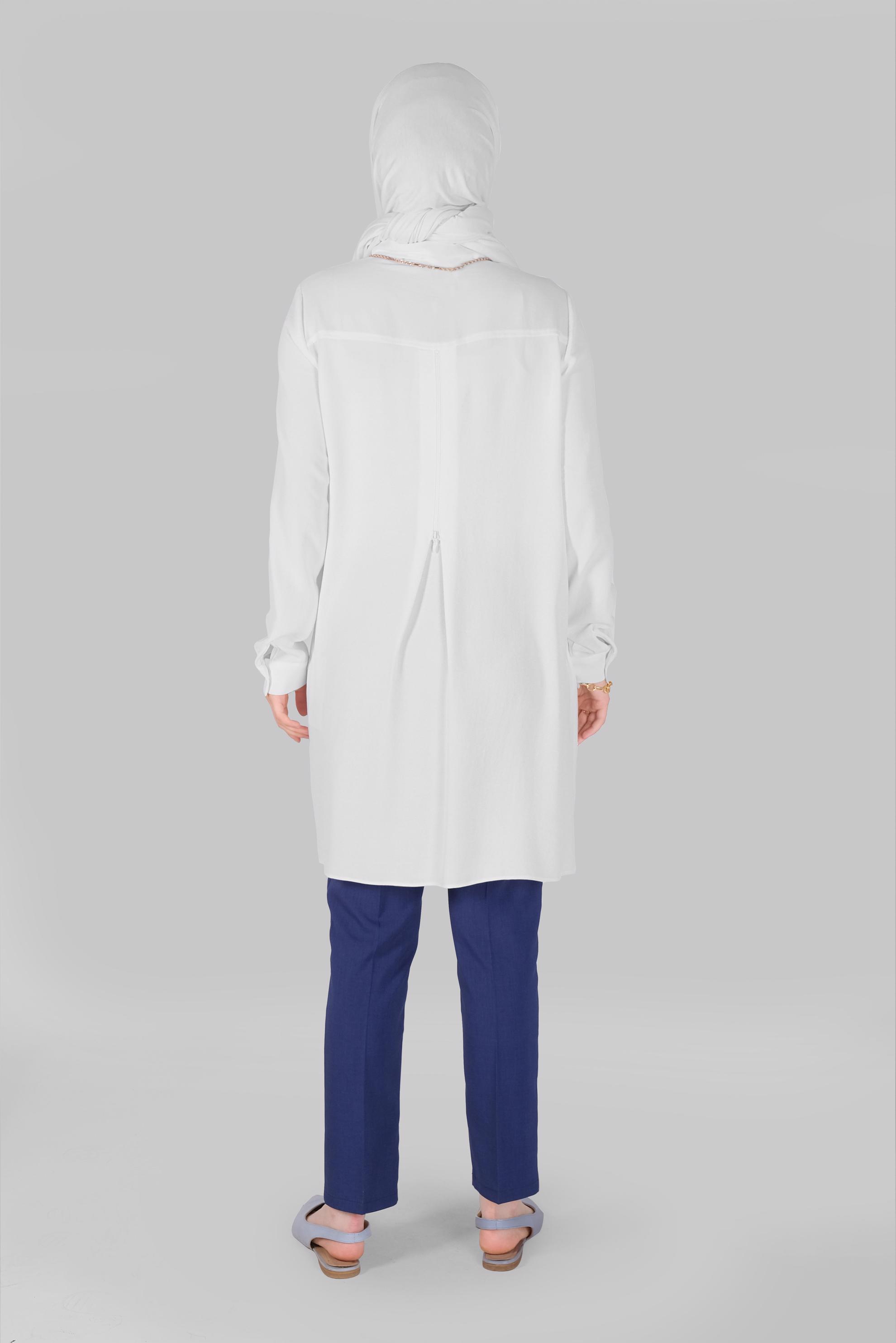 Tesettür giyim BEYAZ BOYDAN DÜĞMELİ CEPLİ TUNİK 41616 