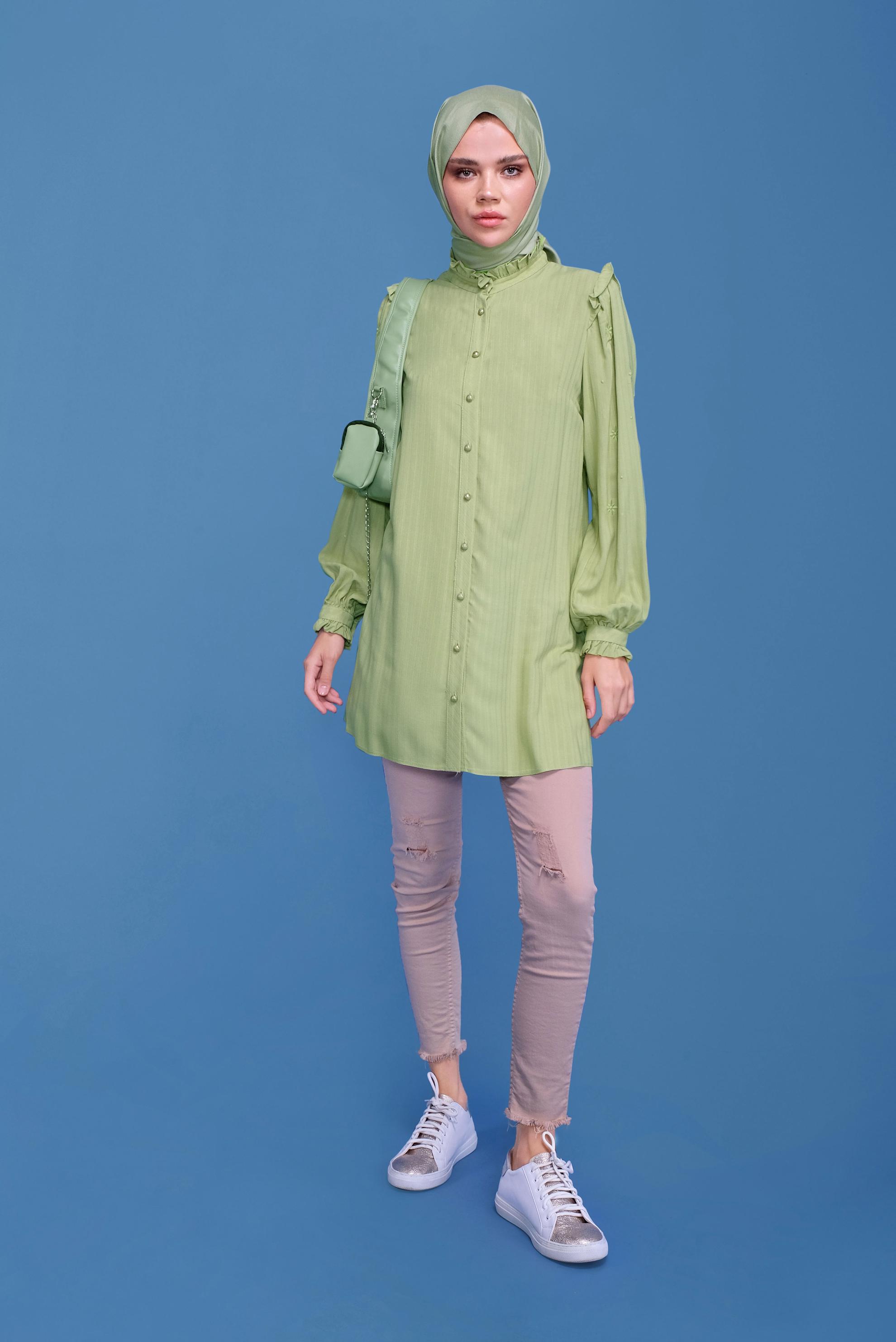 Tesettür giyim YEŞİL NAKIŞLI FIRDIR DETAYLI TUNİK 41655