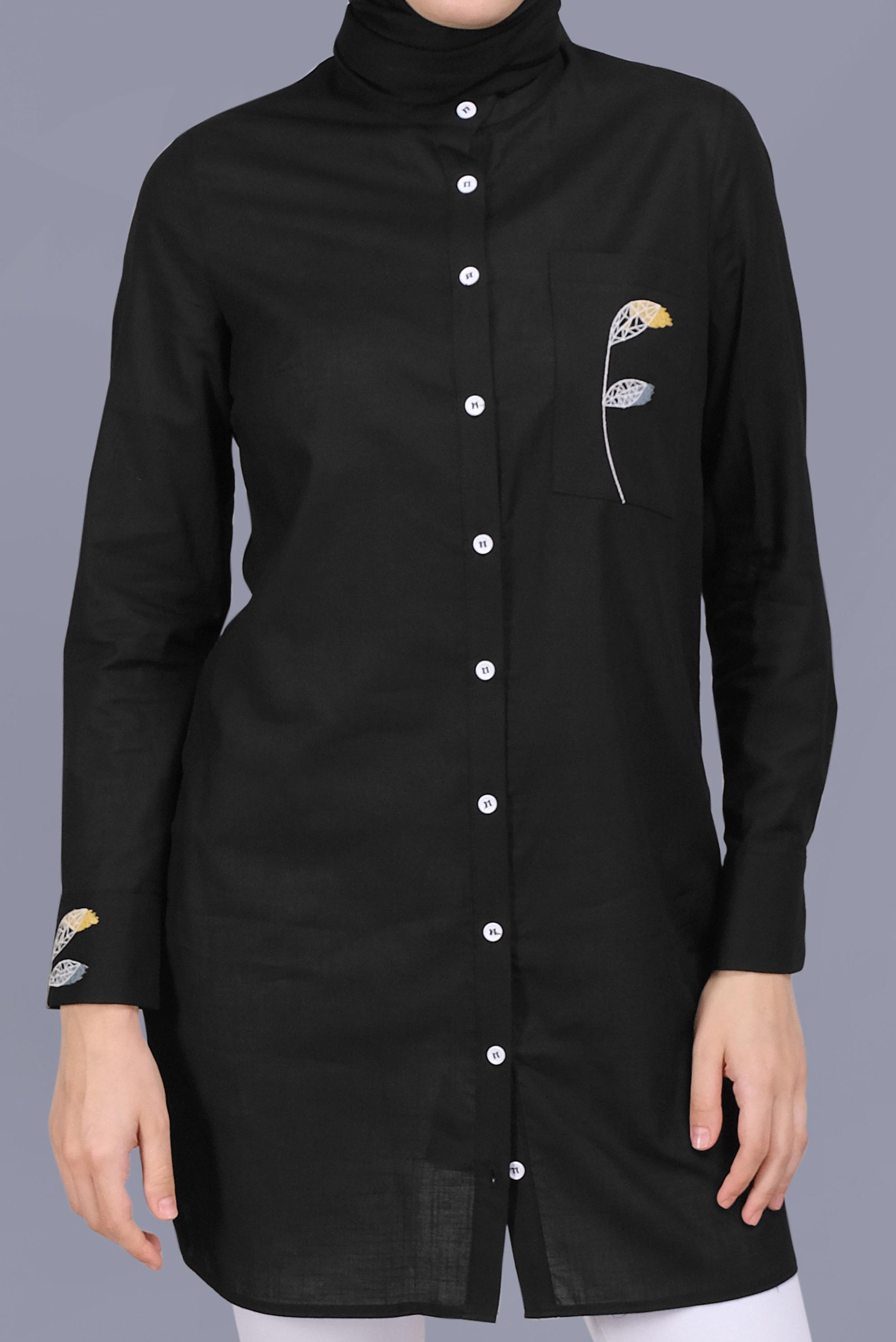 Tesettür giyim SİYAH PAMUKLU NAKIŞLI BOYDAN DÜĞMELİ TUNİK 41658 