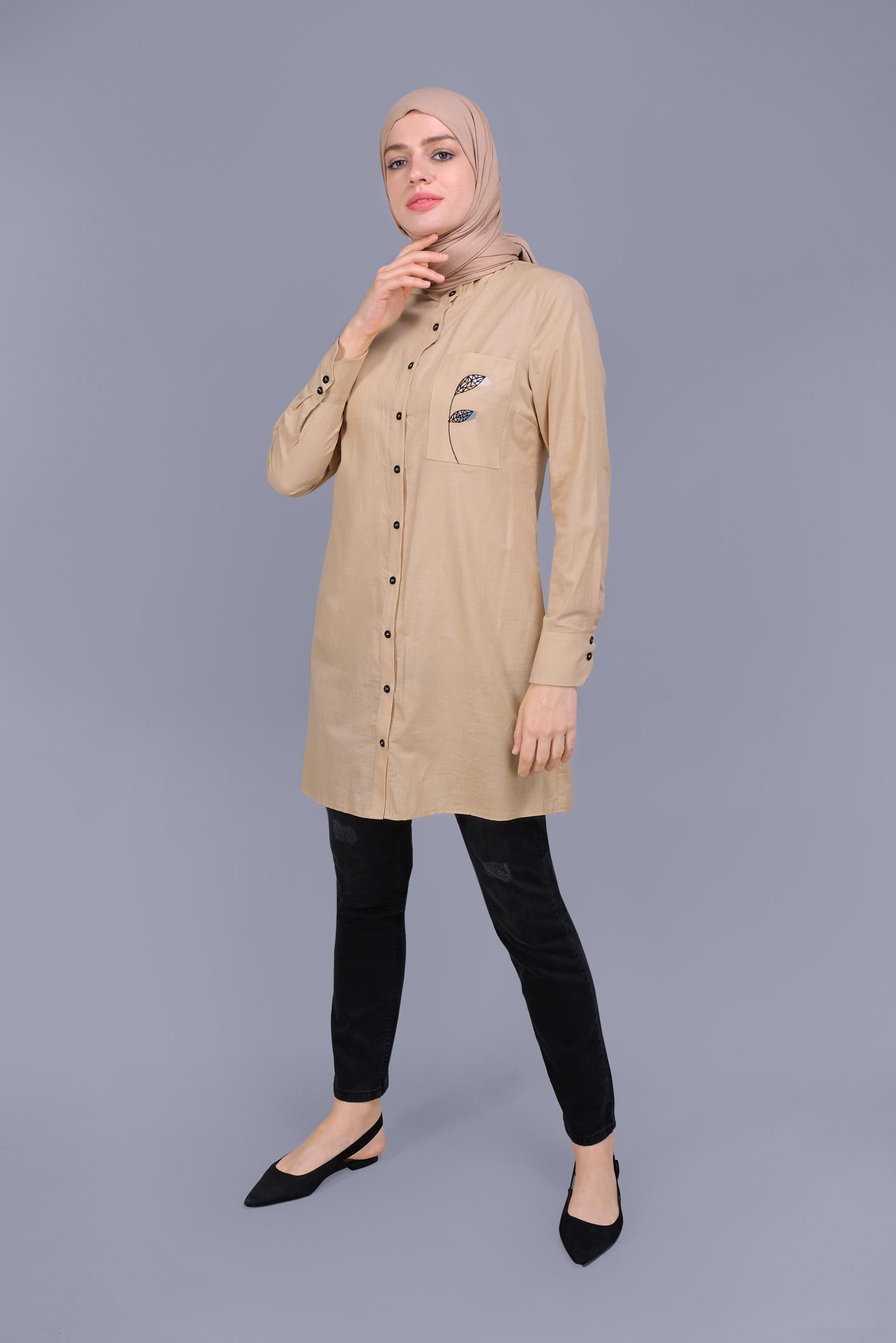 Tesettür giyim BEJ PAMUKLU NAKIŞLI BOYDAN DÜĞMELİ TUNİK 41658 