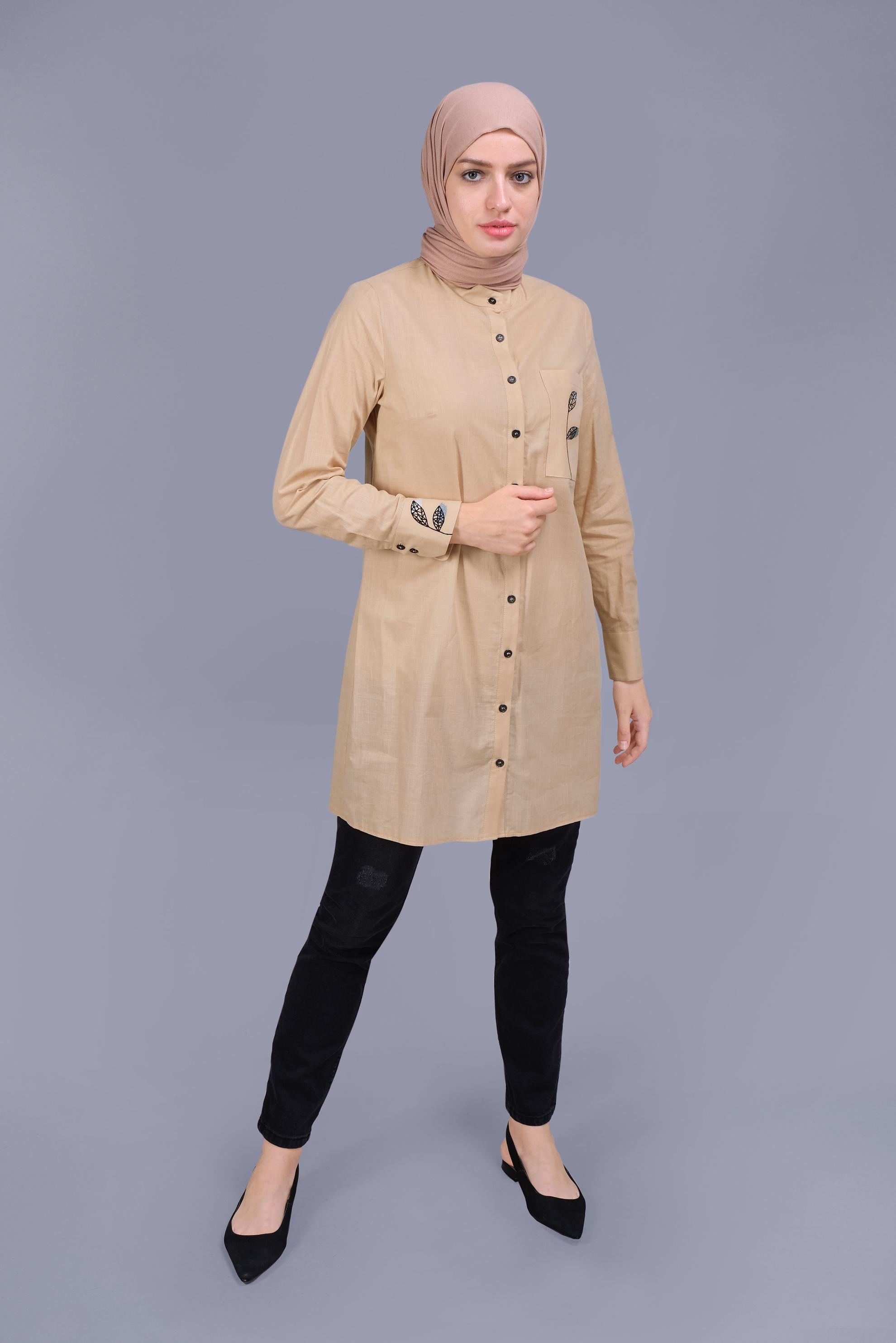 Tesettür giyim BEJ PAMUKLU NAKIŞLI BOYDAN DÜĞMELİ TUNİK 41658 