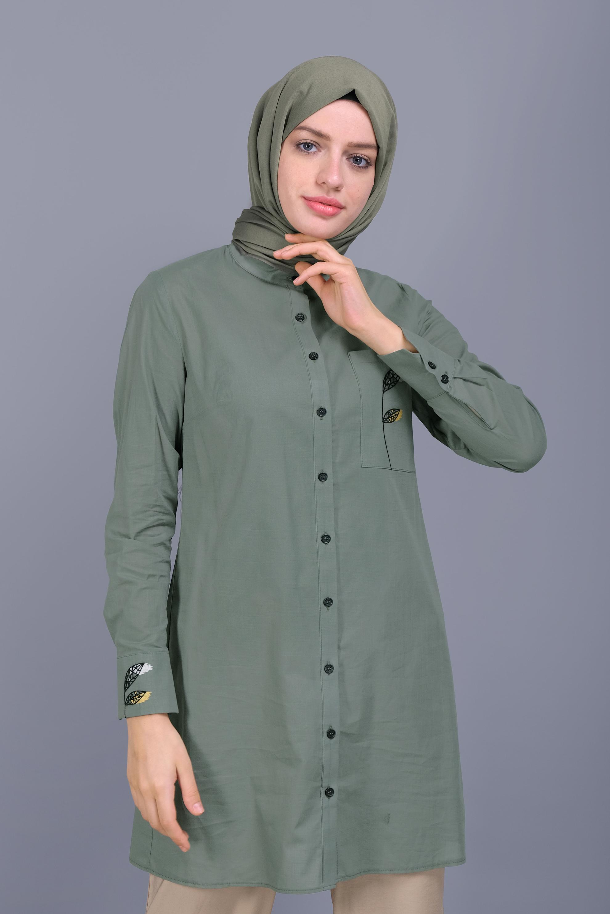 Tesettür giyim YEŞİL PAMUKLU NAKIŞLI BOYDAN DÜĞMELİ TUNİK 41658 