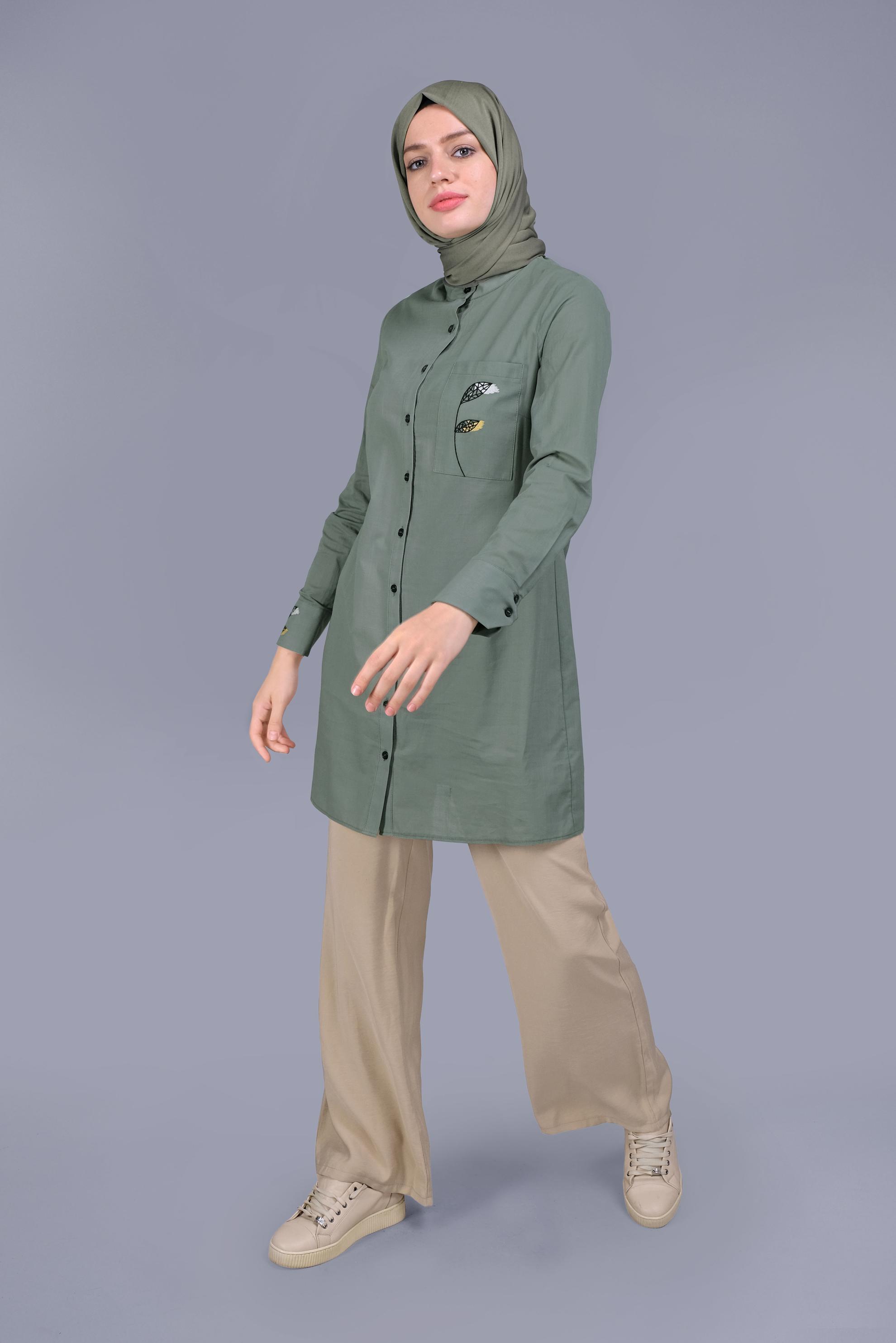 Tesettür giyim YEŞİL PAMUKLU NAKIŞLI BOYDAN DÜĞMELİ TUNİK 41658 