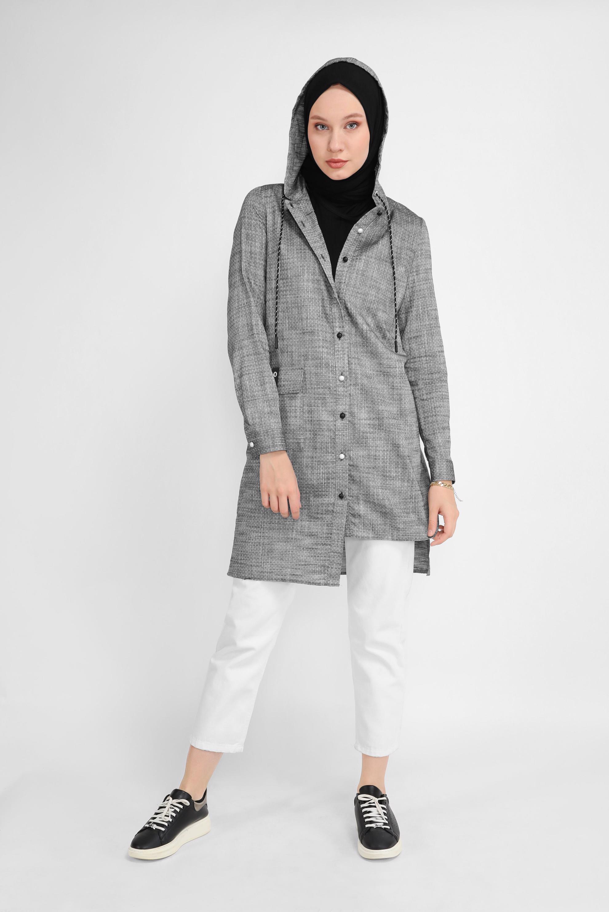 Tesettür giyim SİYAH ÖNDEN DÜĞMELİ KAPÜŞONLU TUNİK 41681