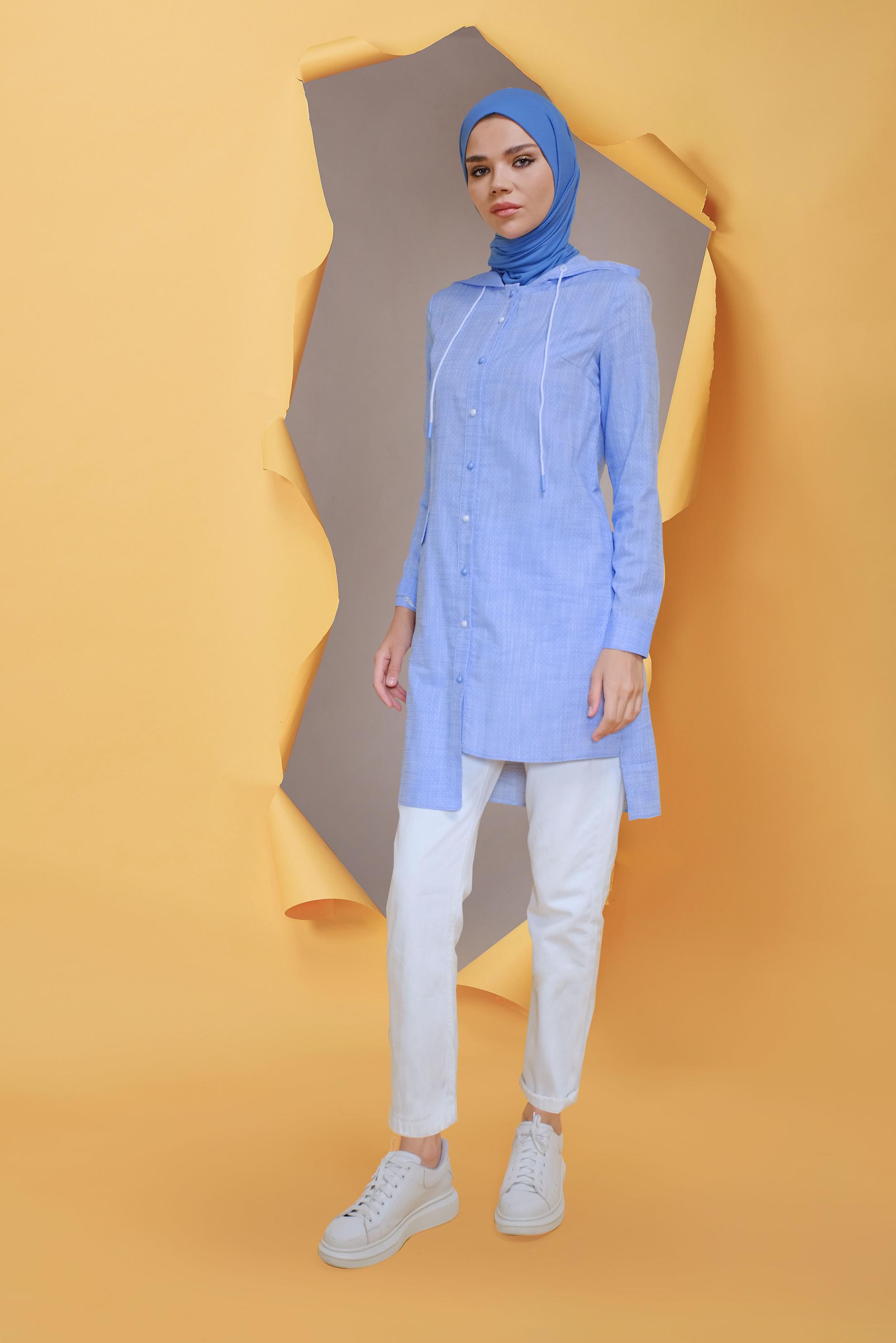 Tesettür giyim MAVİ ÖNDEN DÜĞMELİ KAPÜŞONLU TUNİK 41681