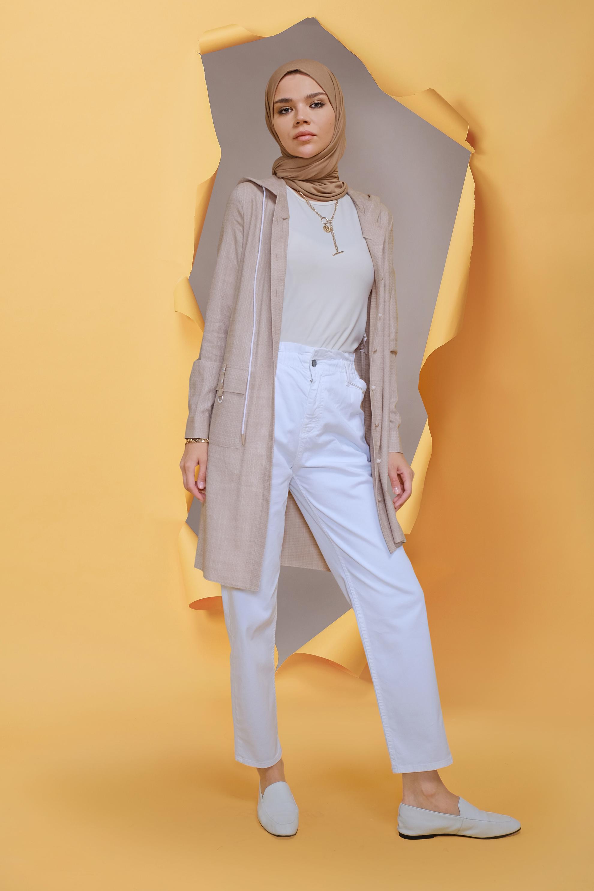 Tesettür giyim KUM ÖNDEN DÜĞMELİ KAPÜŞONLU TUNİK 41681