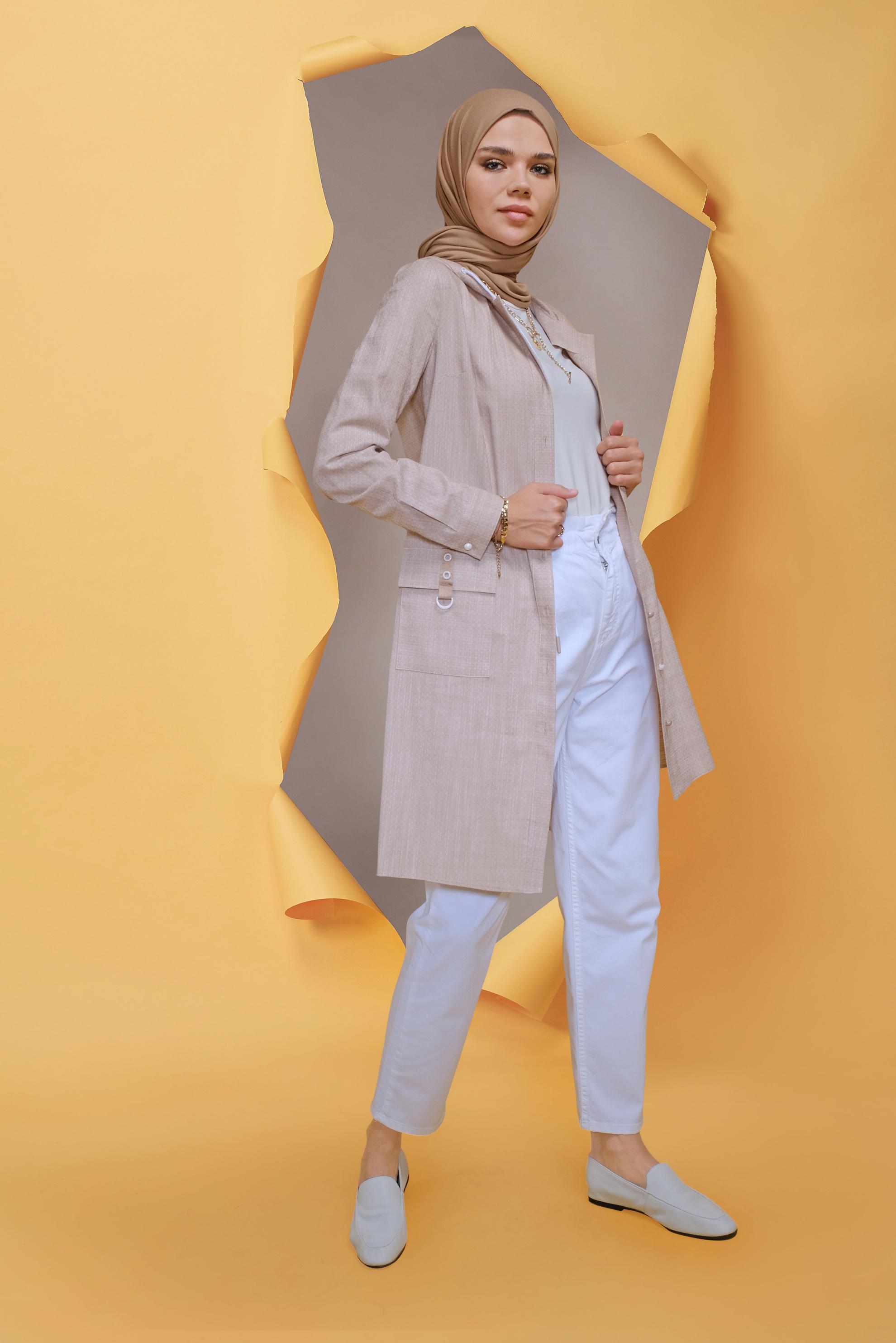 Tesettür giyim KUM ÖNDEN DÜĞMELİ KAPÜŞONLU TUNİK 41681