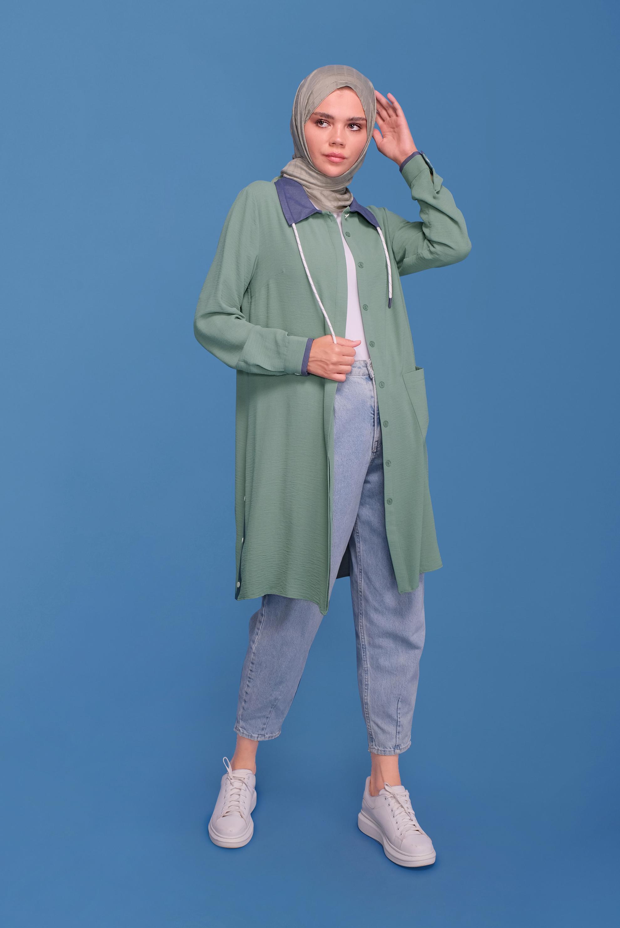 Tesettür giyim YEŞİL GİZLİ DÜĞMELİ ÇITÇIT DETAYLI TUNİK 41686