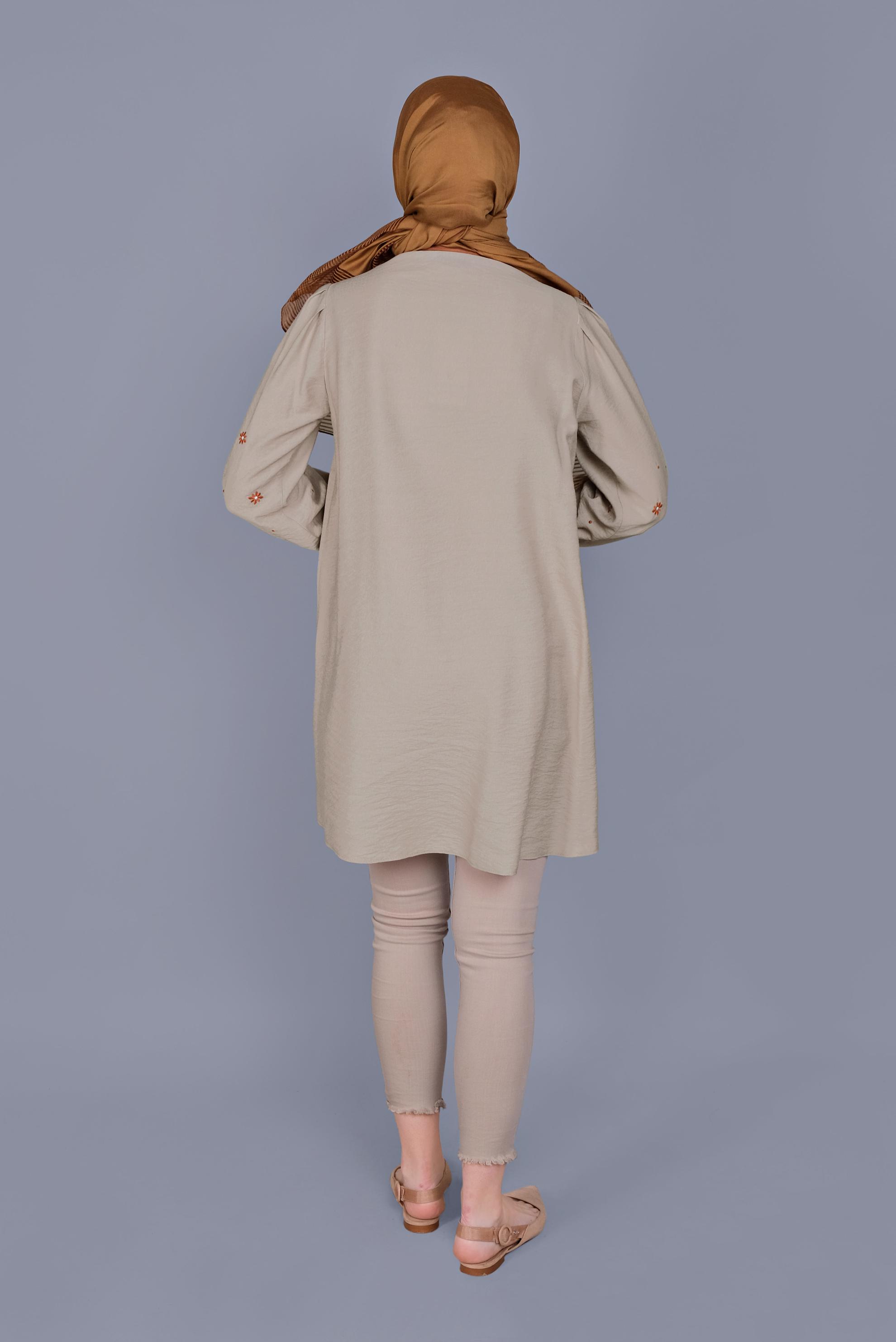 Tesettür giyim BEJ PAPATYA NAKIŞLI TUNİK 41689 