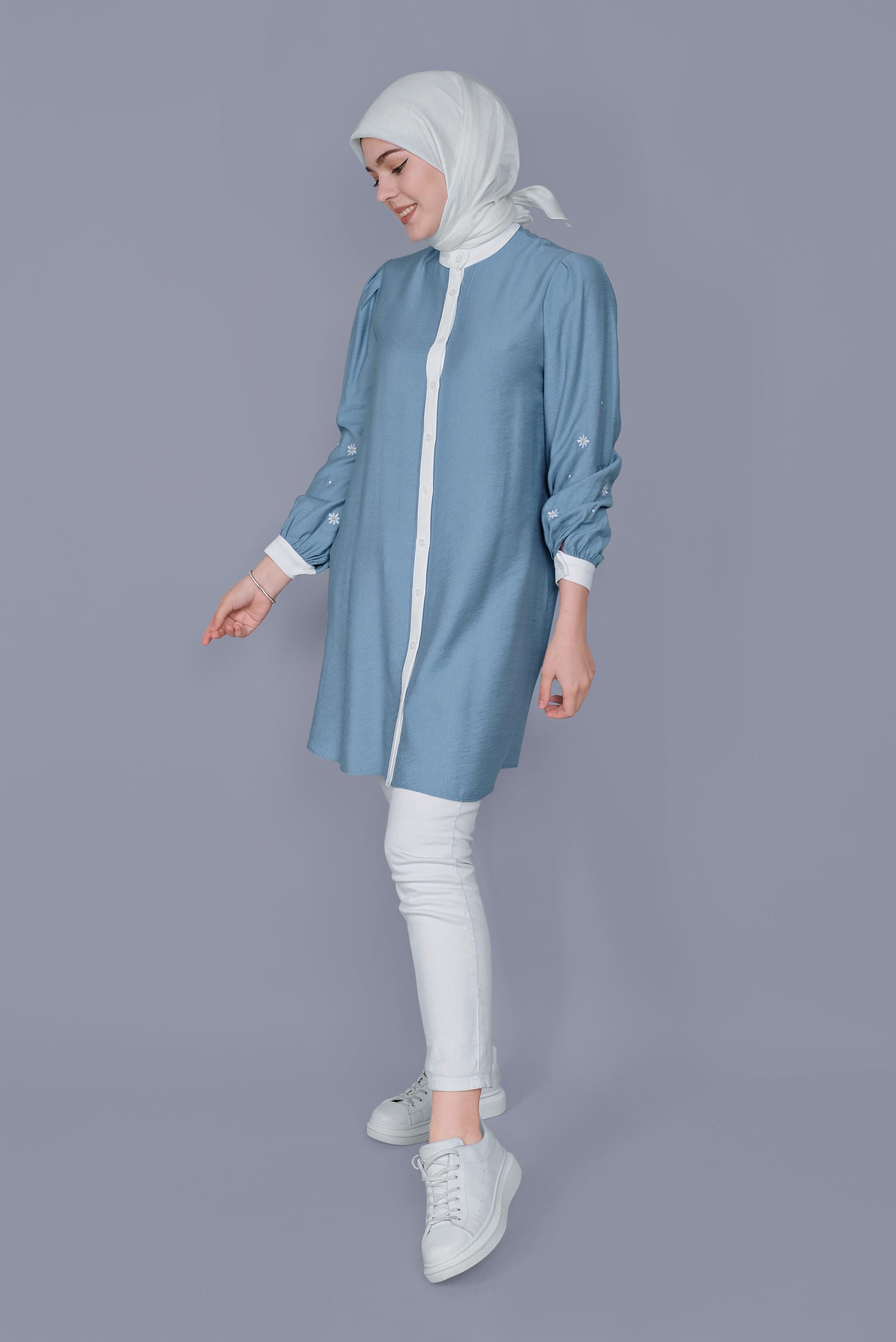 Tesettür giyim MAVİ PAPATYA NAKIŞLI TUNİK 41689 