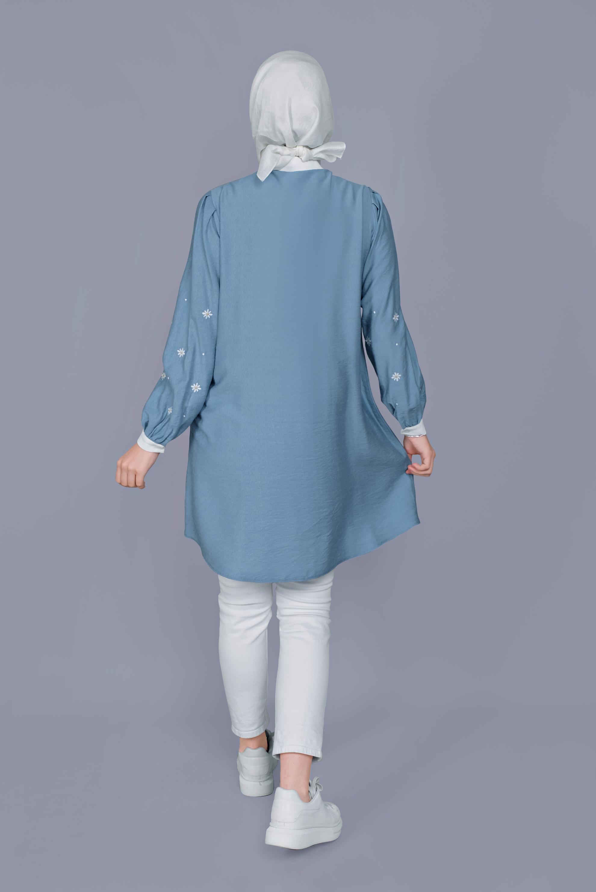 Tesettür giyim MAVİ PAPATYA NAKIŞLI TUNİK 41689 