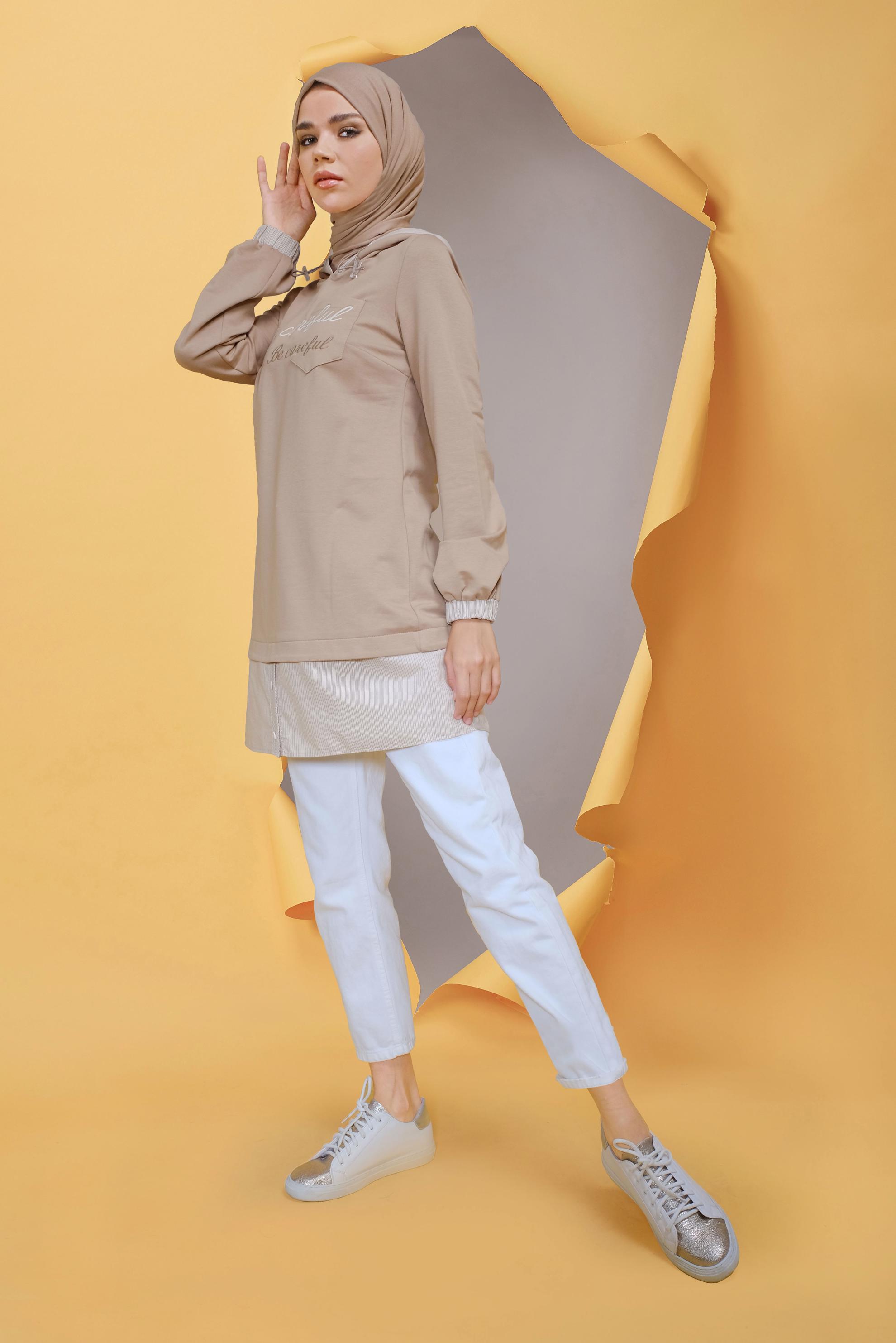 Tesettür giyim BEJ NAKIŞLI MANŞETLERİ LASTİKLİ TUNİK 41691