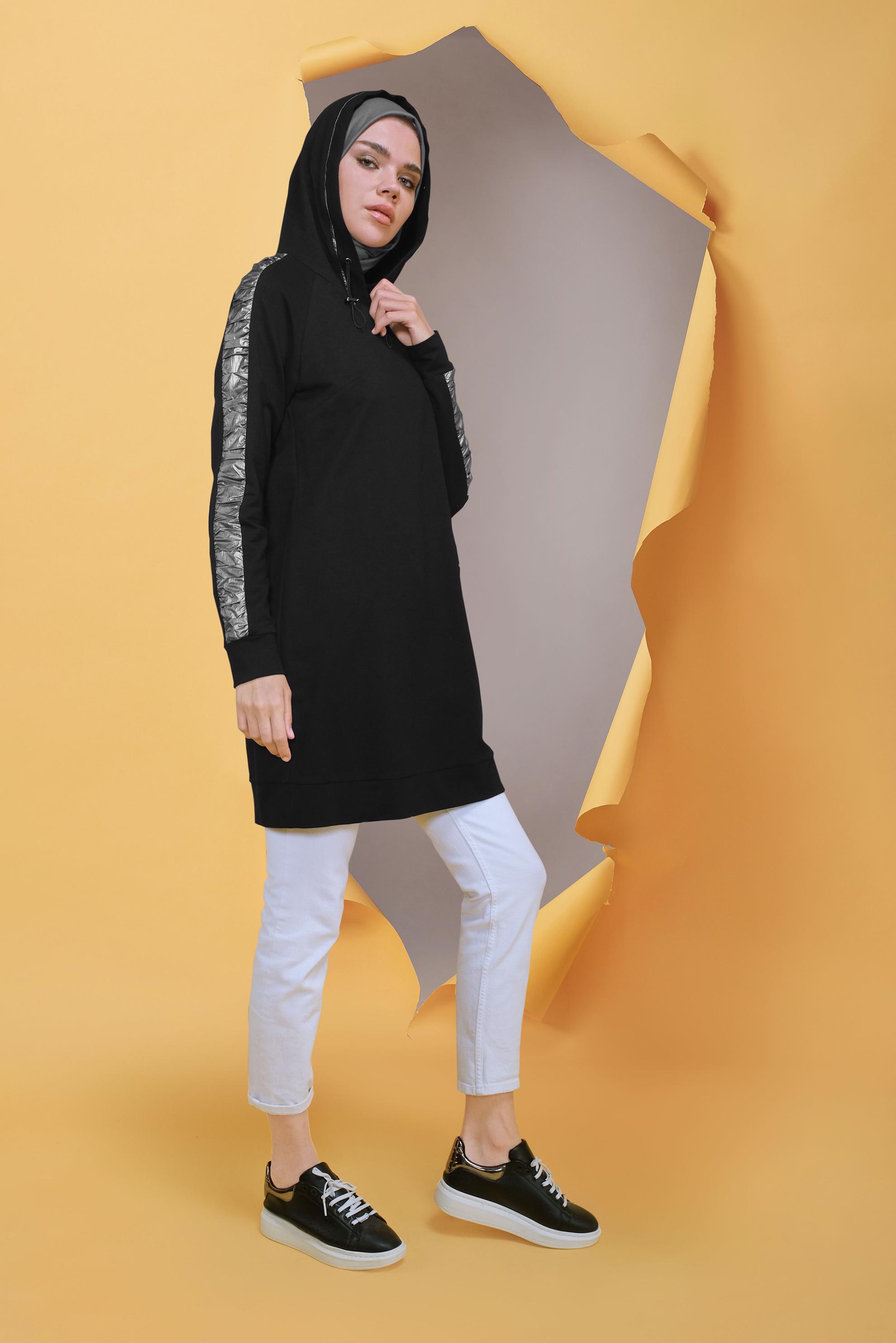 Tesettür giyim SİYAH YALDIZ BASKILI KAPÜŞONU BAĞCIKLI TUNİK 41692 