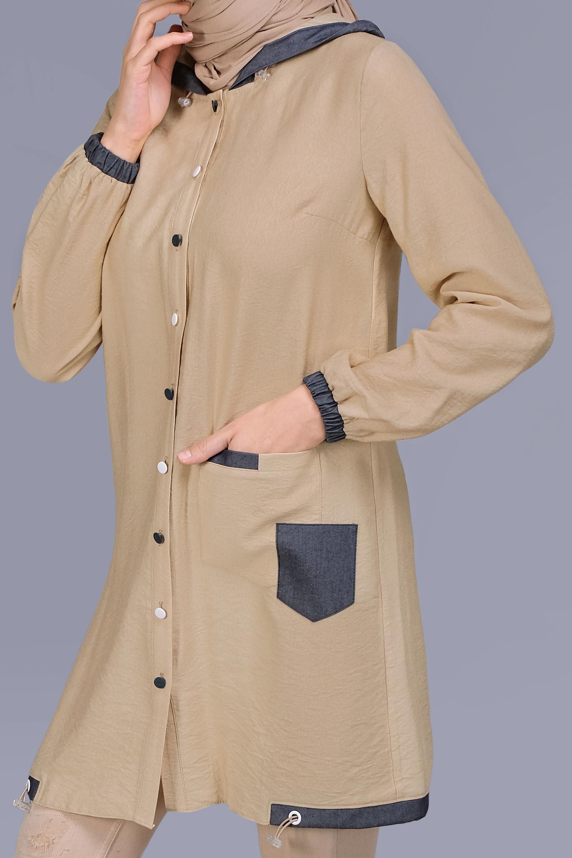 Tesettür giyim BEJ KAPÜŞONLU DÜĞMELİ VİSKOZ TUNİK 41696 