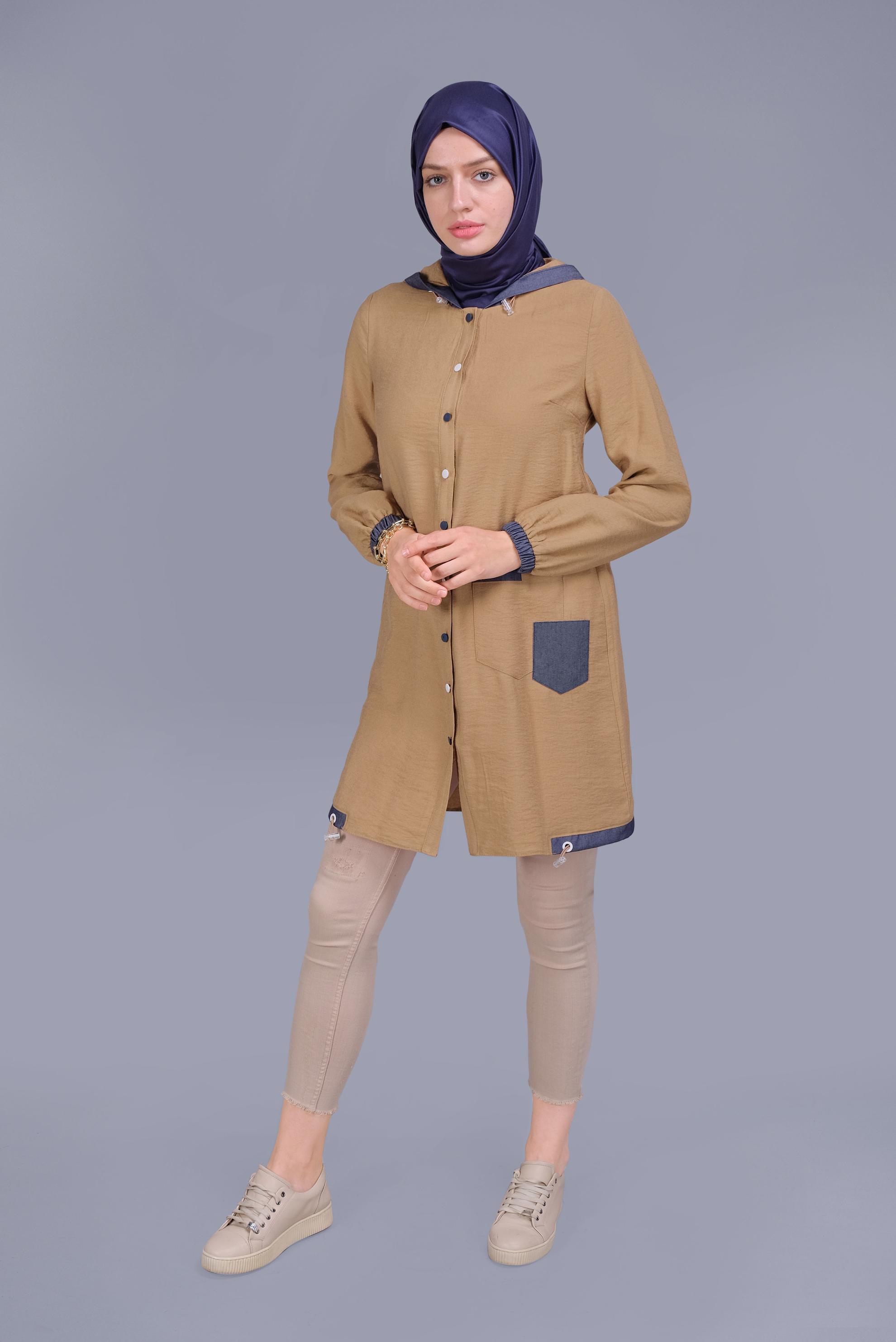 Tesettür giyim KAHVE KAPÜŞONLU DÜĞMELİ VİSKOZ TUNİK 41696 