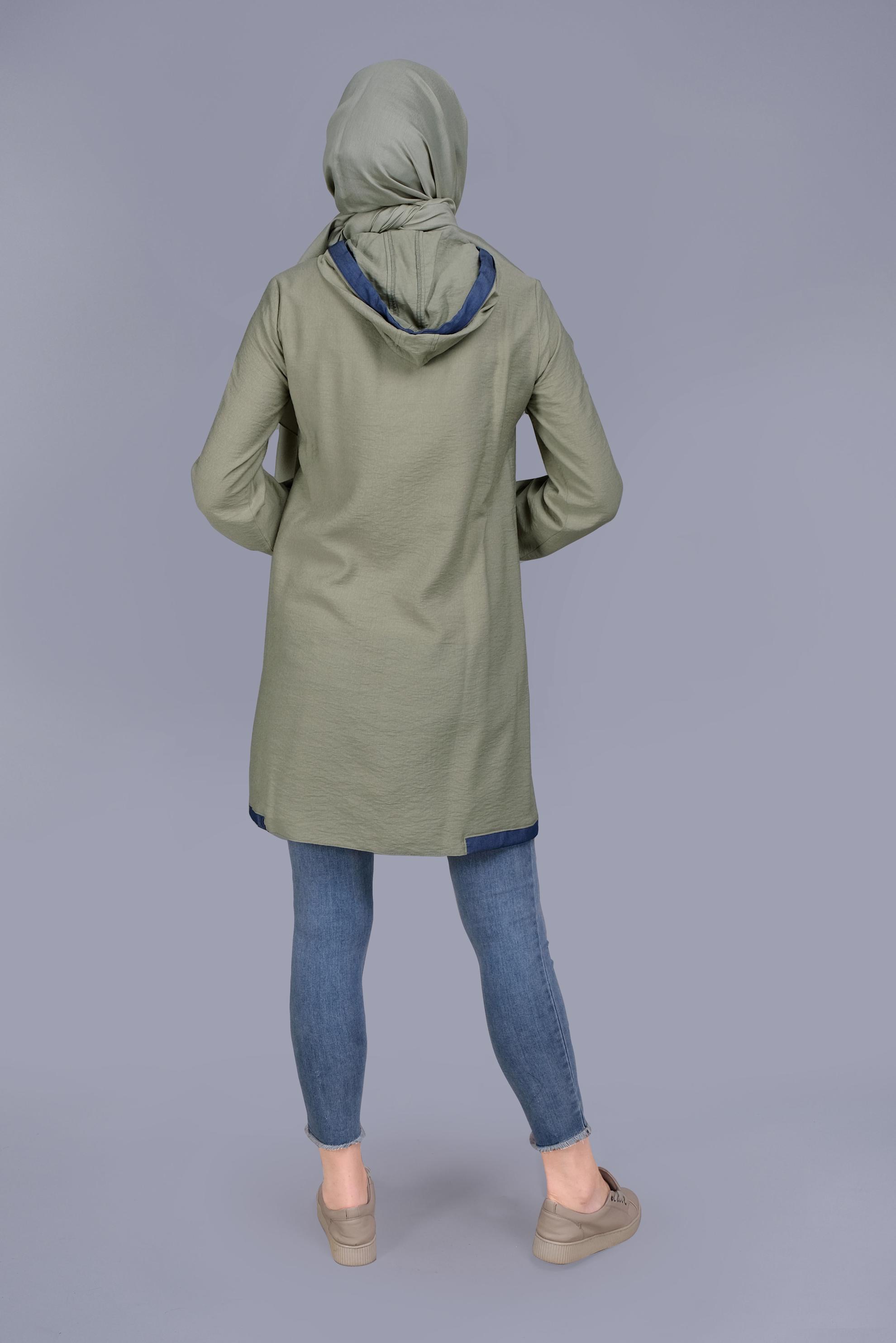 Tesettür giyim YEŞİL KAPÜŞONLU DÜĞMELİ VİSKOZ TUNİK 41696 