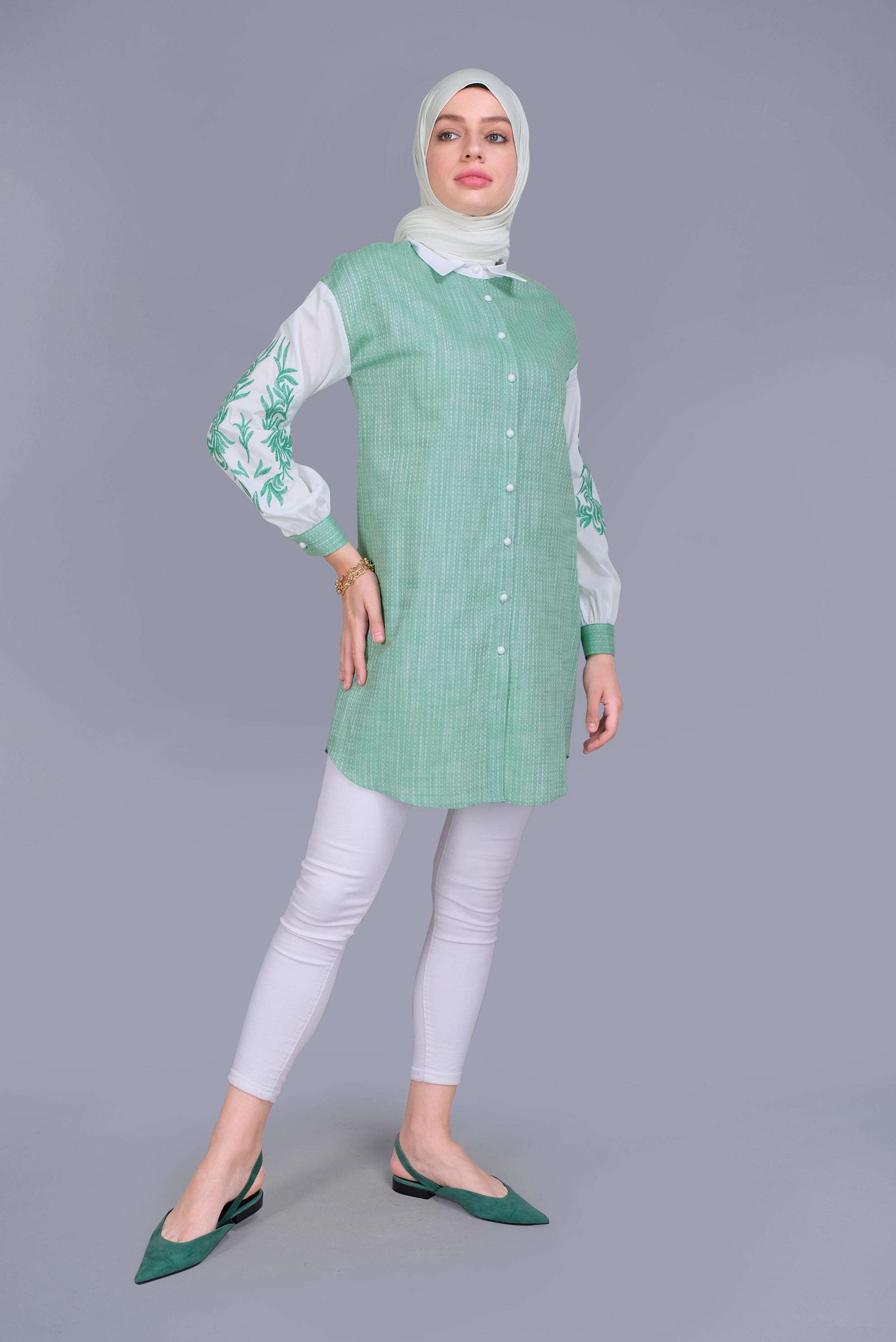 Tesettür giyim YEŞİL NAKIŞ DETAYLI KIÇILLI TUNİK 41703