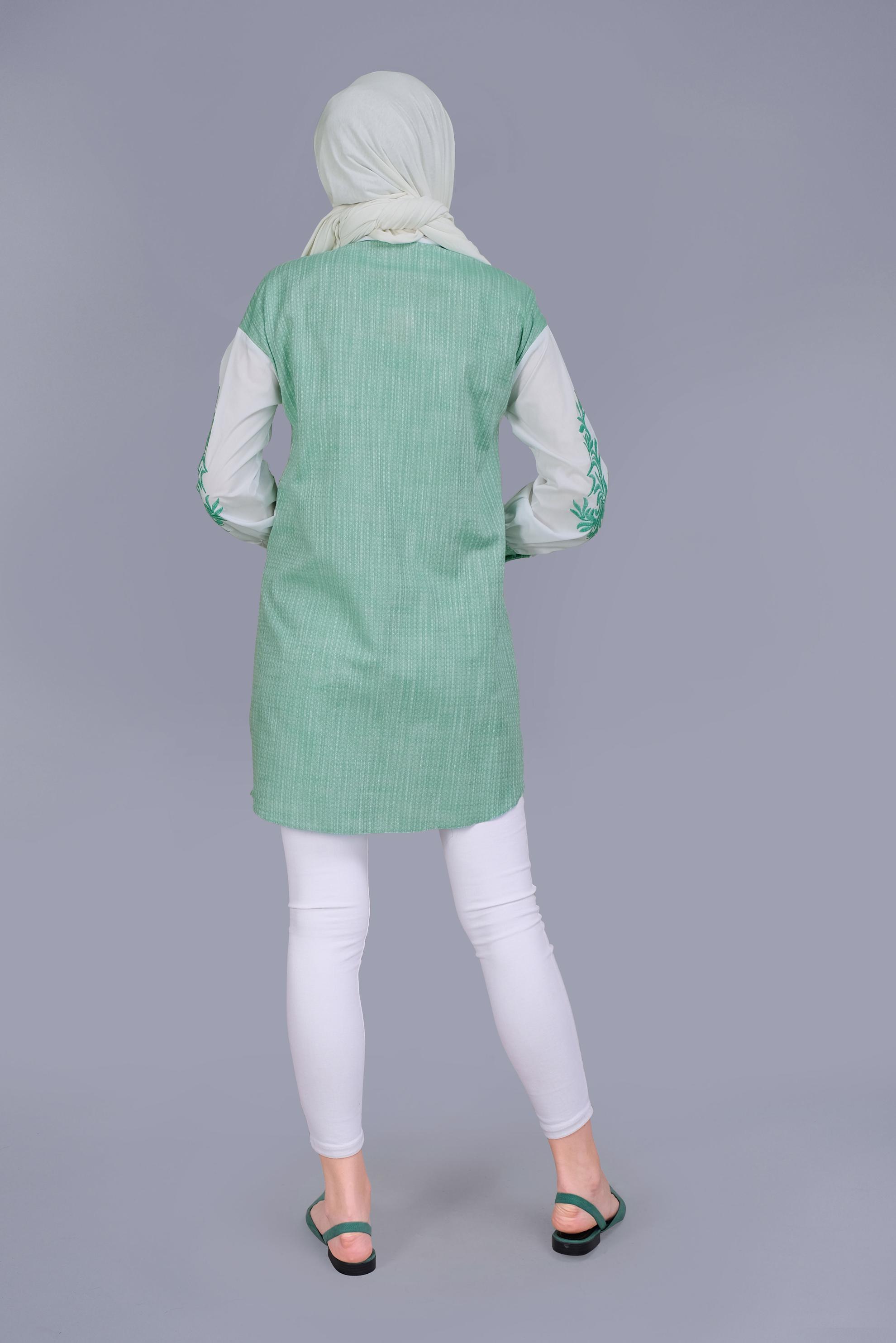 Tesettür giyim YEŞİL NAKIŞ DETAYLI KIÇILLI TUNİK 41703