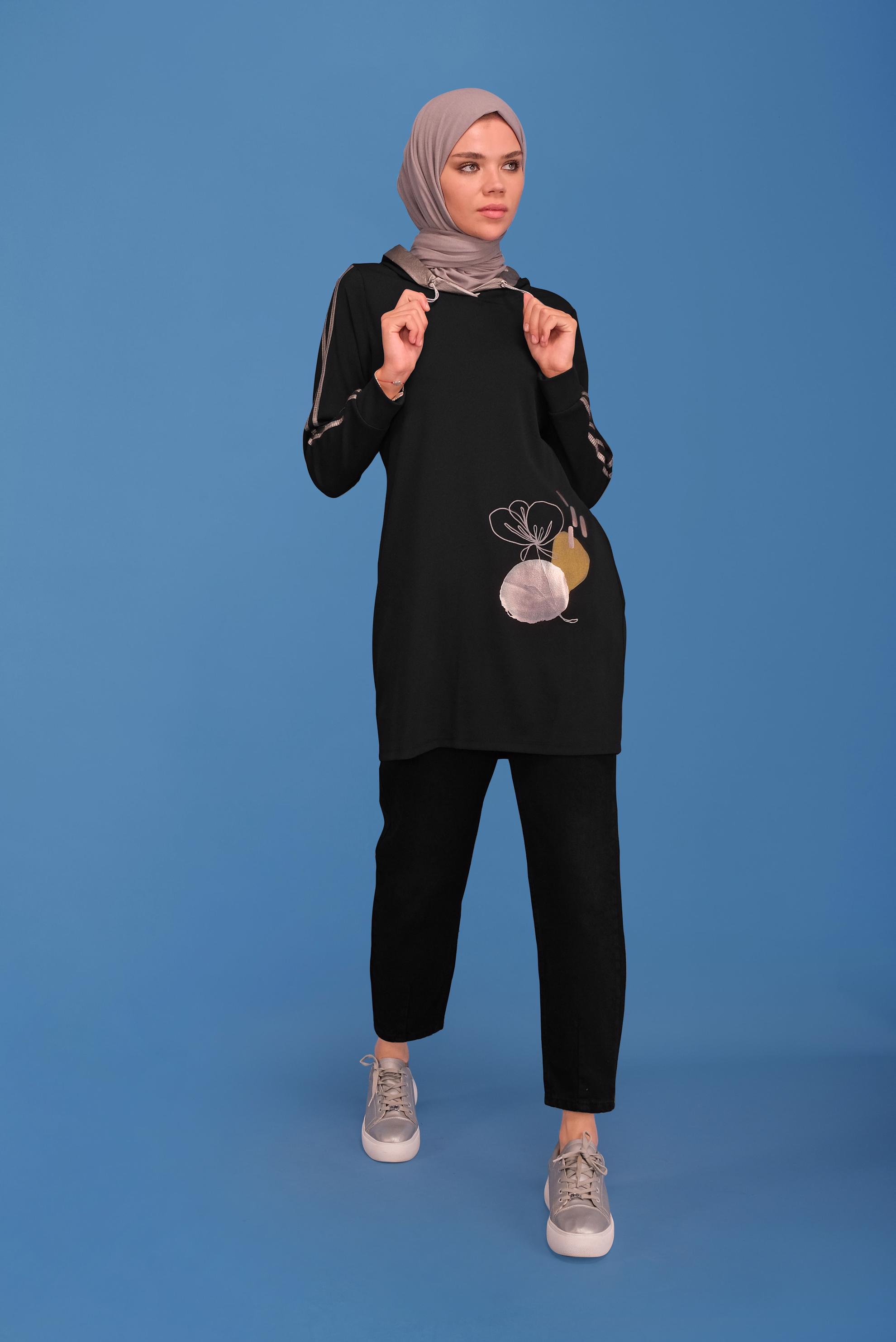 Tesettür giyim SİYAH YALDIZ BASKILI KAPÜŞONLU TUNİK 41705