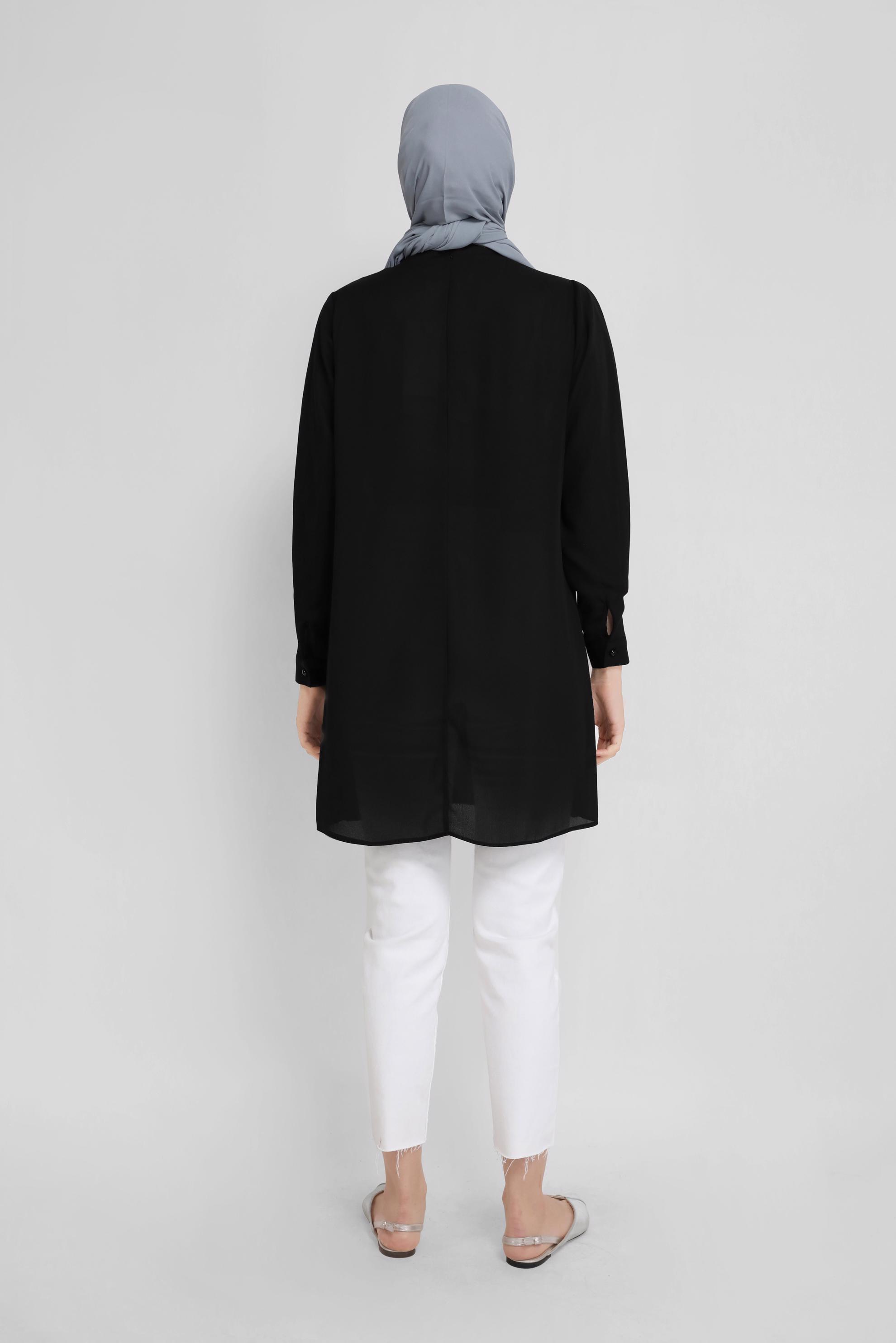 Tesettür giyim SİYAH YAKASI VE KOLLARI TAŞ BASKILI TUNİK 41741