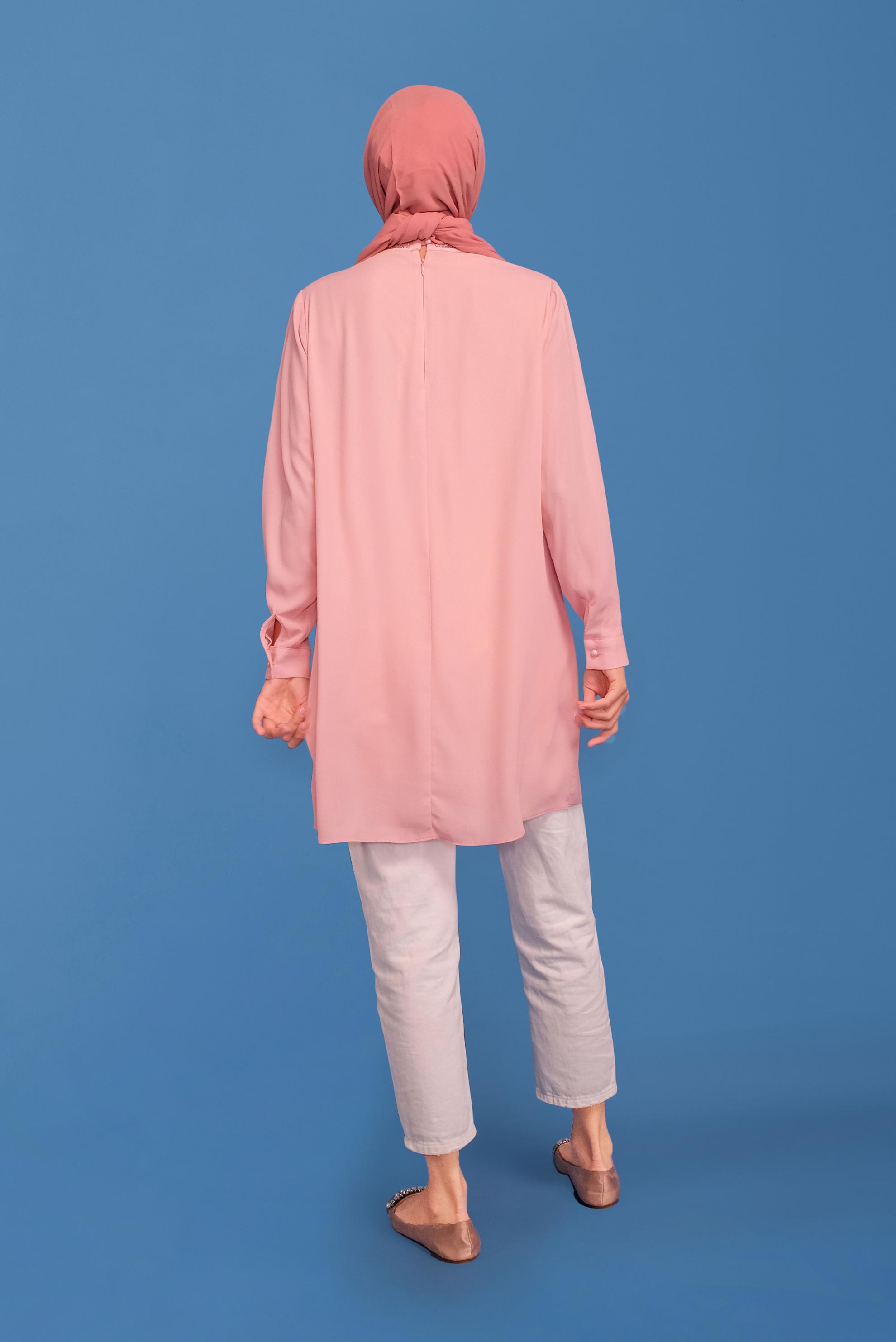 Tesettür giyim PUDRA YAKASI VE KOLLARI TAŞ BASKILI TUNİK 41741