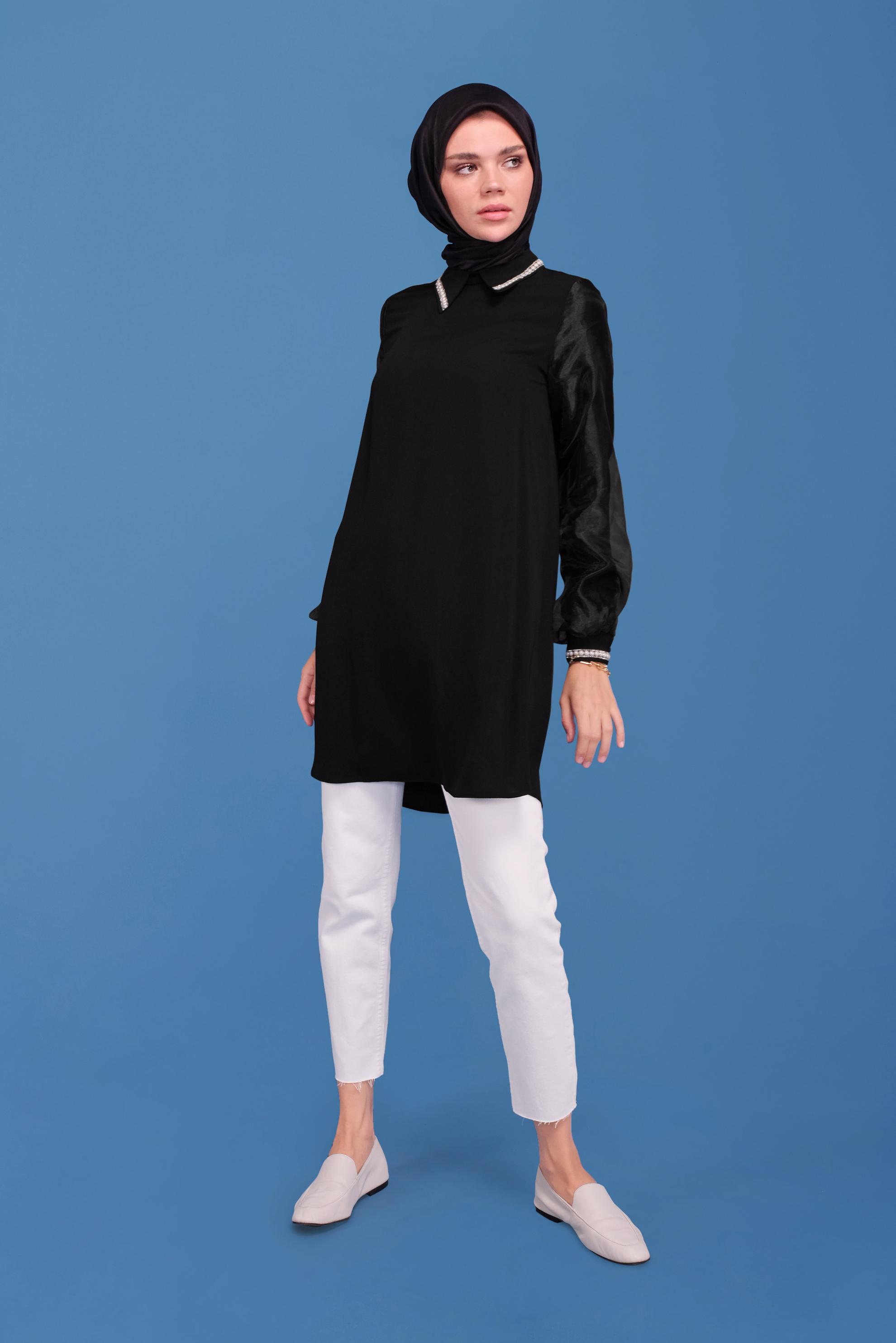 Tesettür giyim SİYAH MANŞETLERİ VE YAKASI İNCİ İŞLEMELİ TUNİK 41772