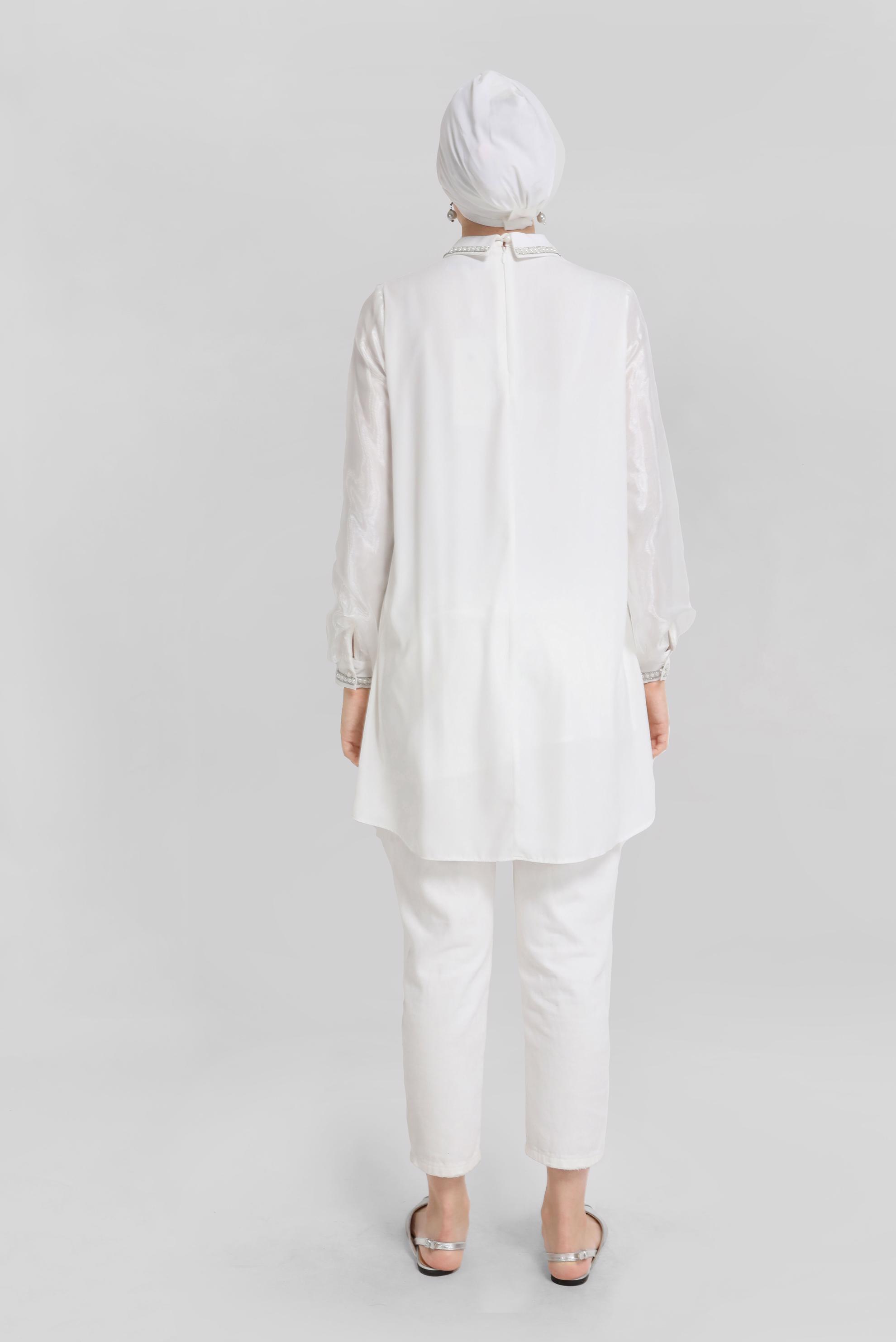 Tesettür giyim BEYAZ MANŞETLERİ VE YAKASI İNCİ İŞLEMELİ TUNİK 41772