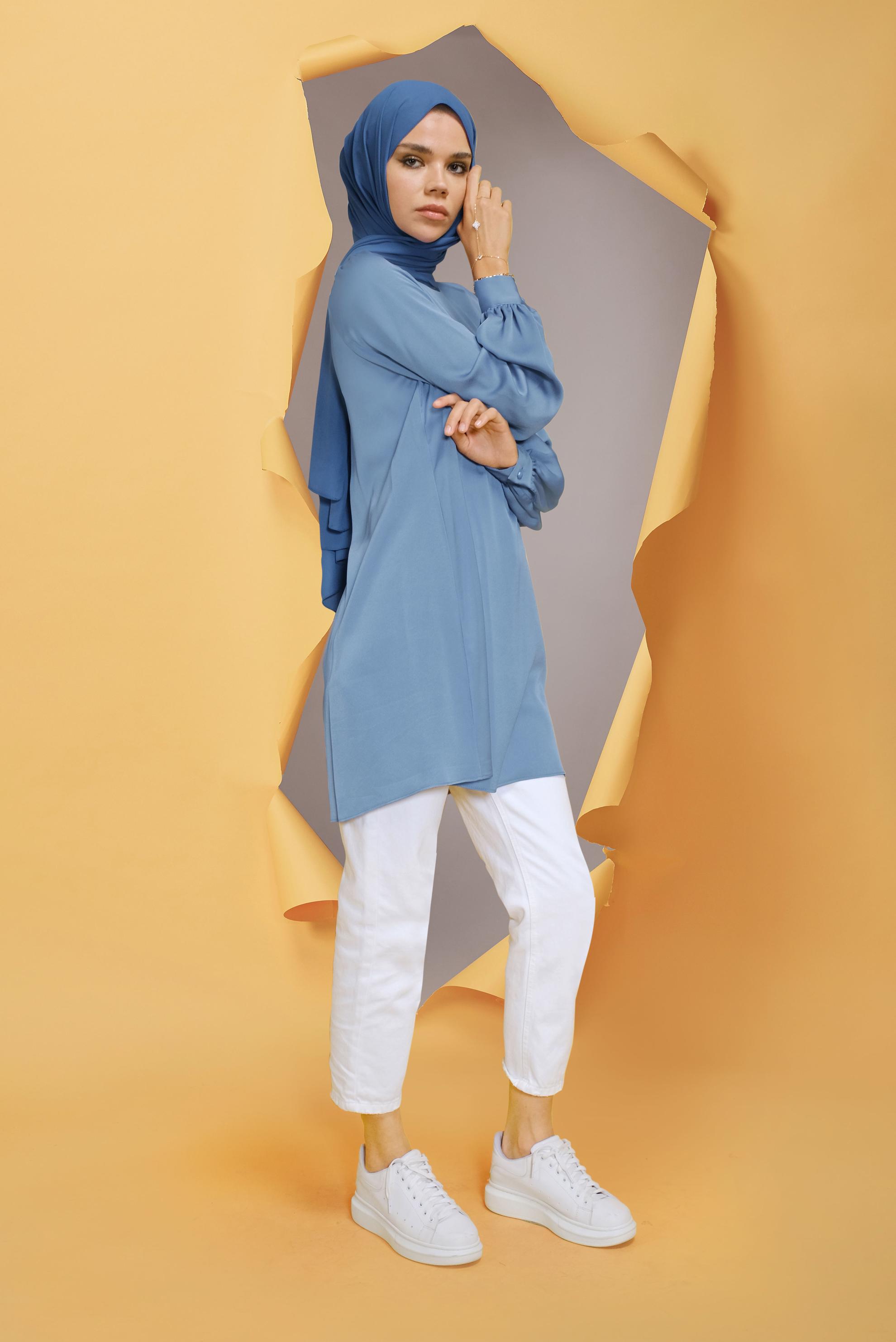 Tesettür giyim MAVİ YUVARLAK YAKA FİYONK DETAYLI TUNİK 41773