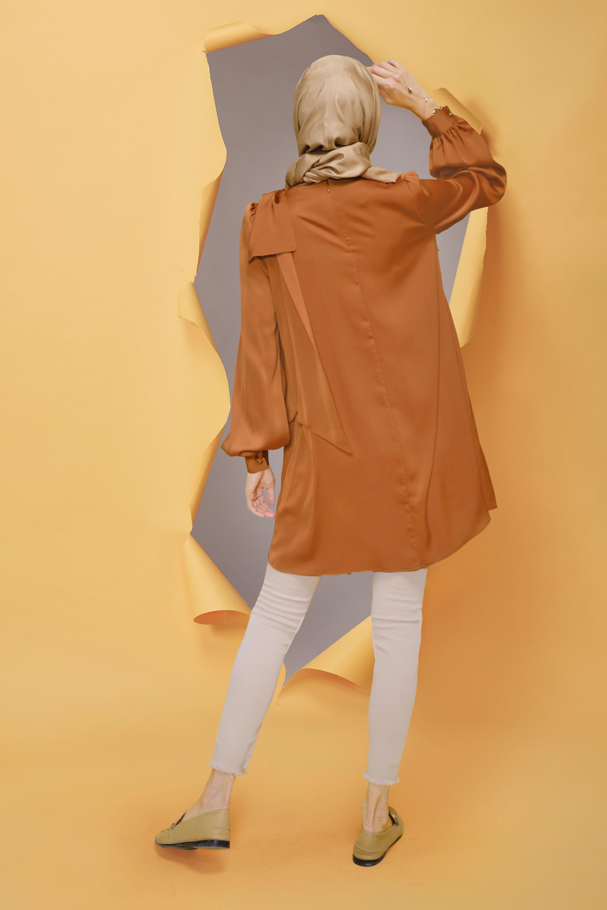 Tesettür giyim TURUNCU YUVARLAK YAKA FİYONK DETAYLI TUNİK 41773