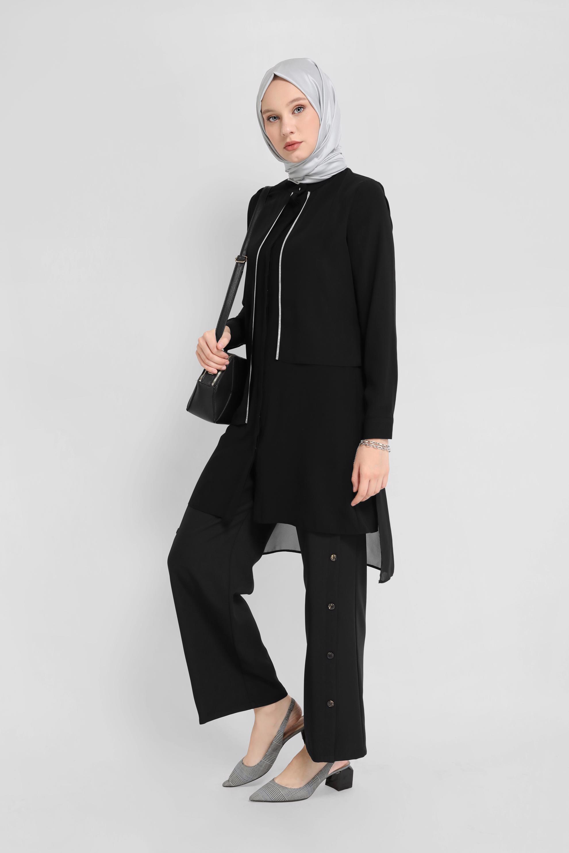 Tesettür giyim SİYAH HAKİM YAKA TAŞ BASKILI TUNİK 41780