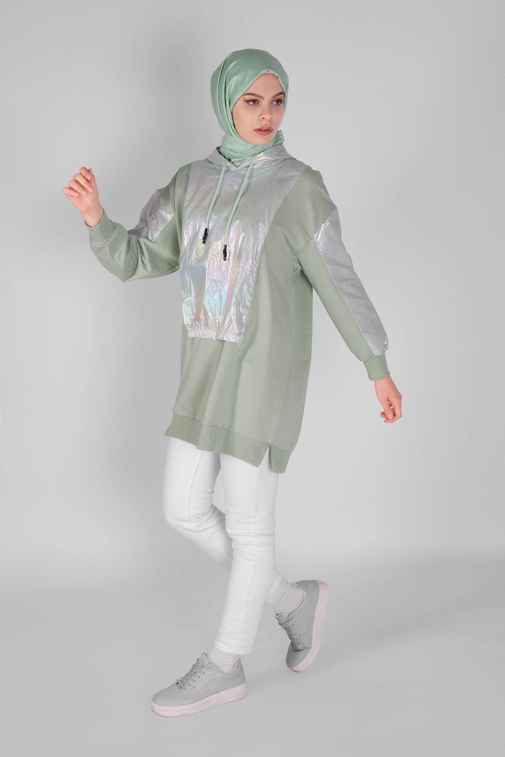 Tesettür giyim YEŞİL FOİLLİ KAPÜŞONLU BAĞCIKLI TUNİK 41794