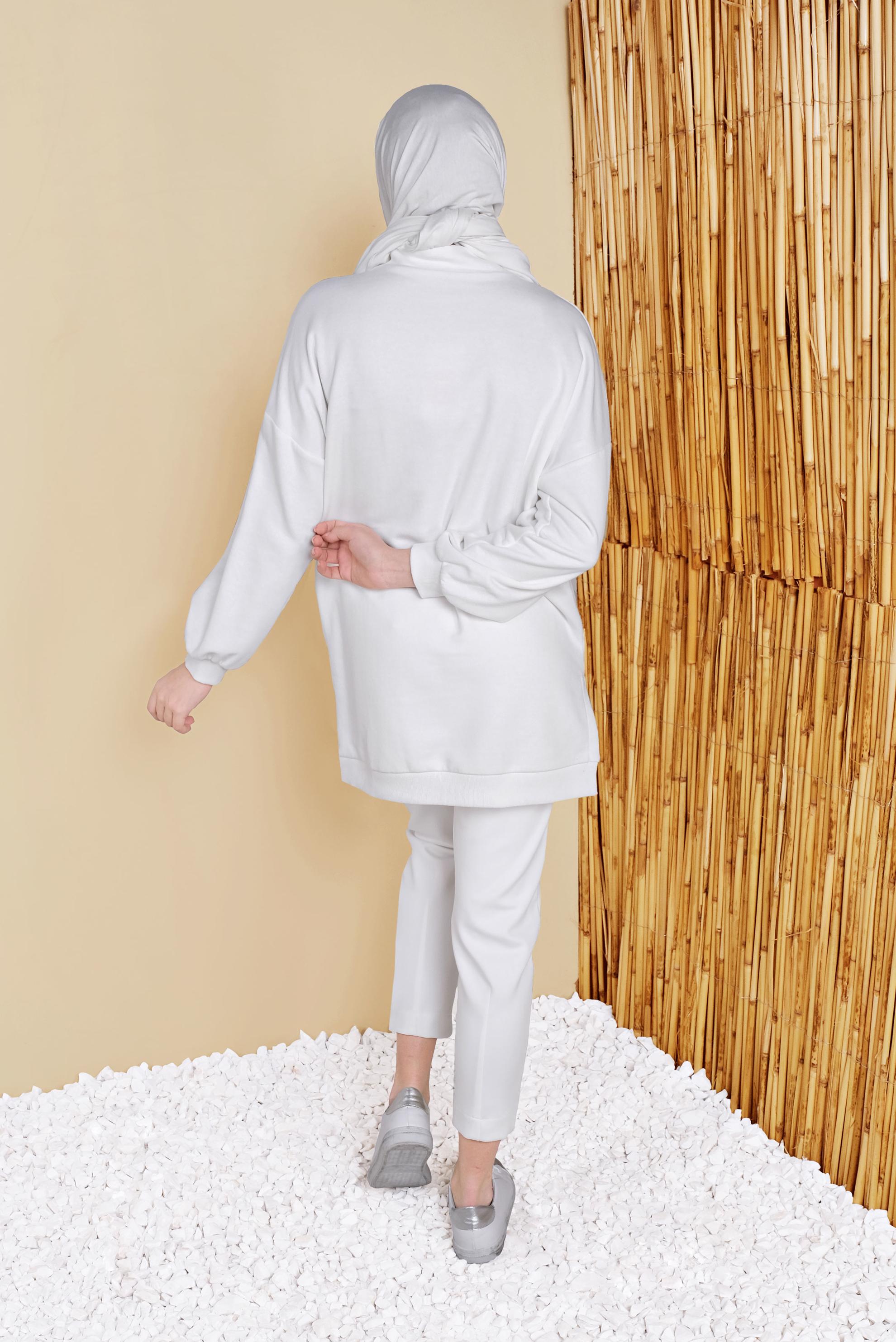 Tesettür giyim BEYAZ CEP VE FERMUAR DETAYLI TUNİK 41795 