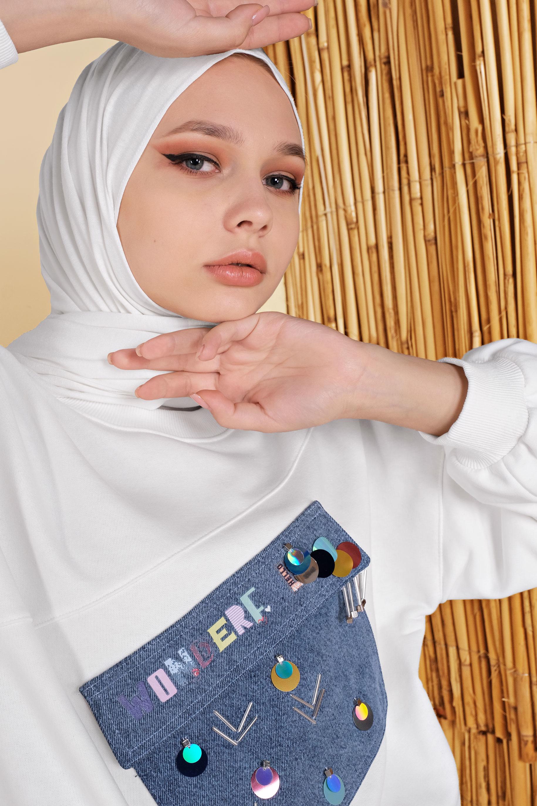 Tesettür giyim BEYAZ CEP DETAYLI İŞLEMELİ TUNİK 41808 