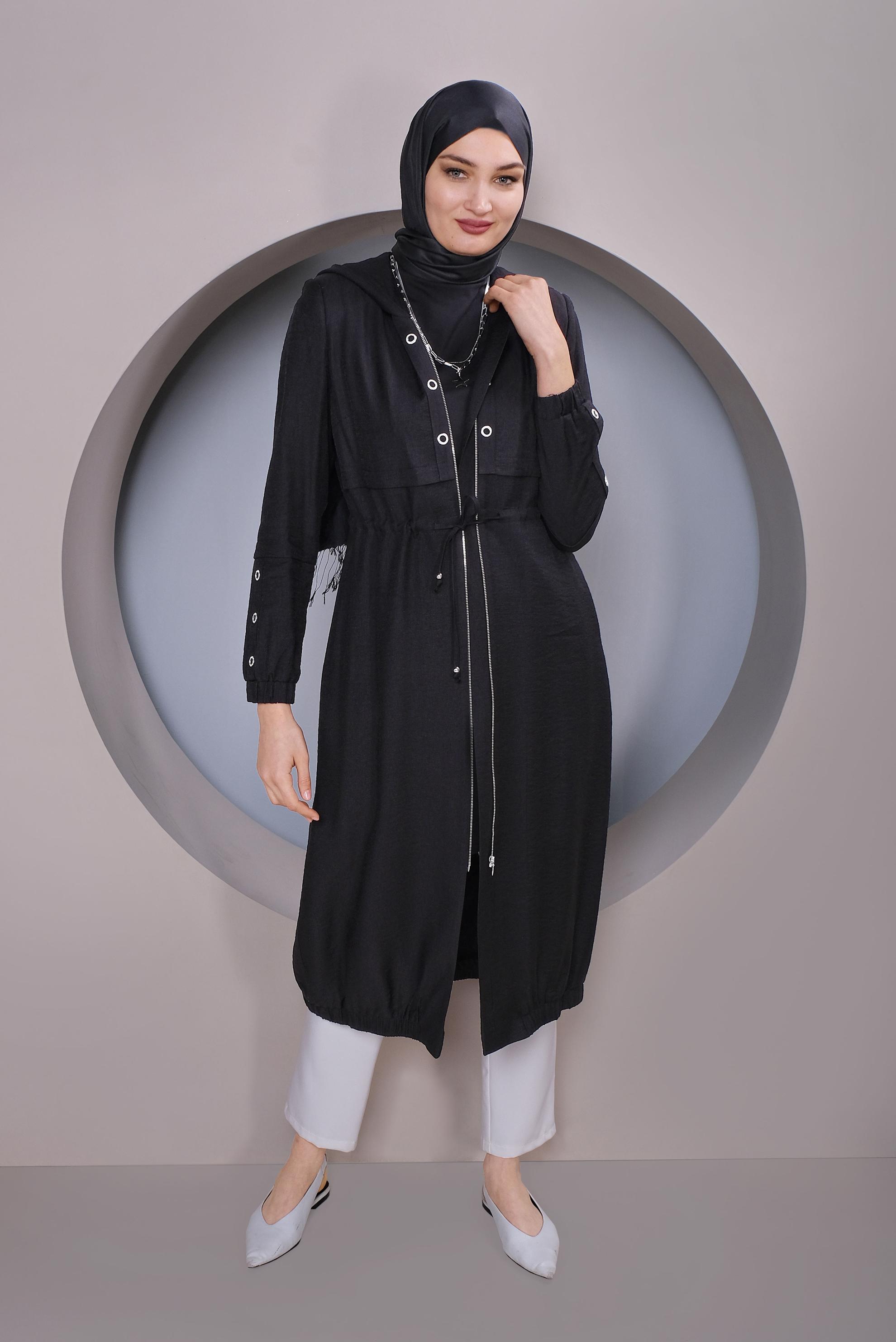 Tesettür giyim SİYAH KUŞGÖZÜ DETAYLI KAPÜŞONLU TRENÇKOT 10242