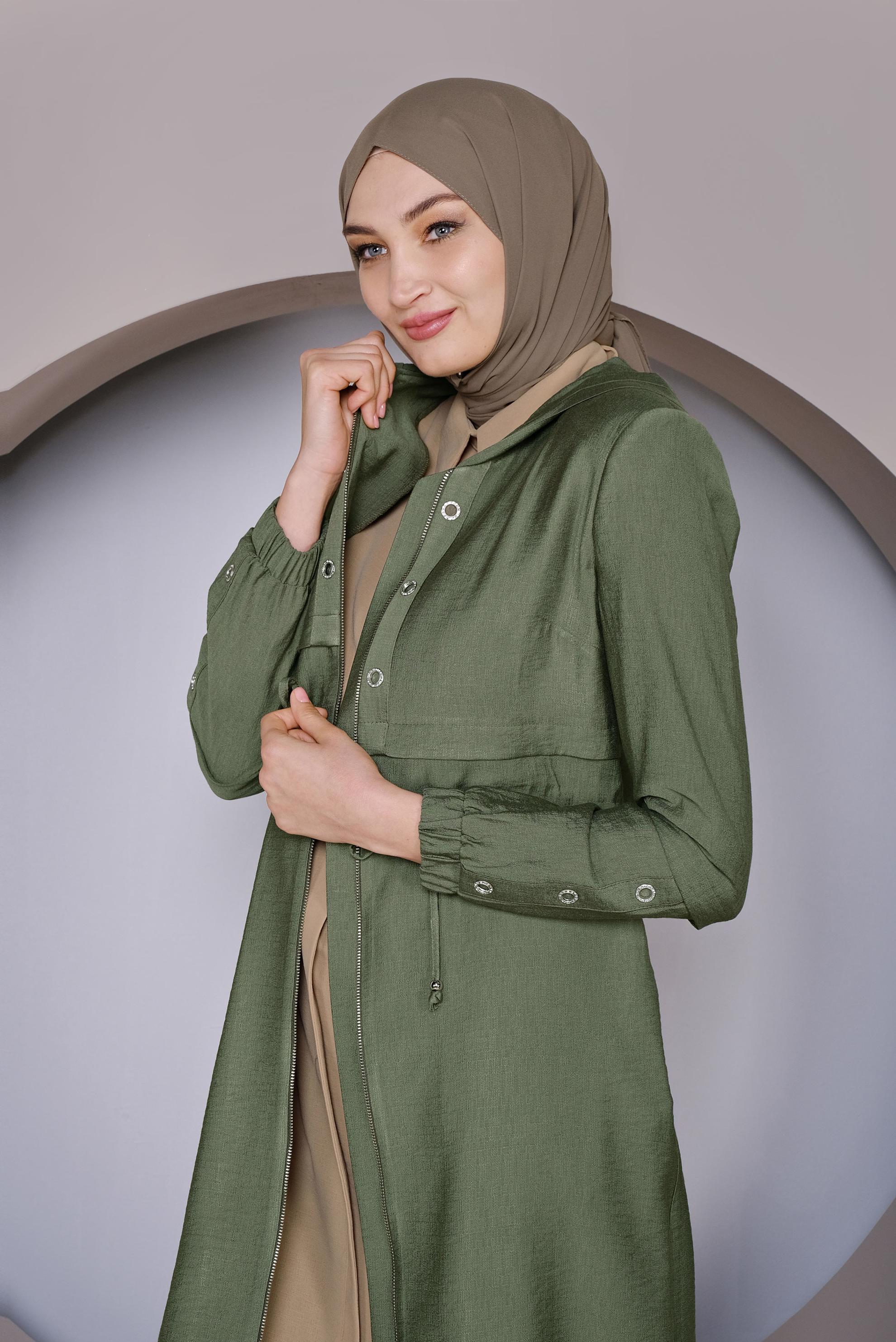 Tesettür giyim HAKİ KUŞGÖZÜ DETAYLI KAPÜŞONLU TRENÇKOT 10242