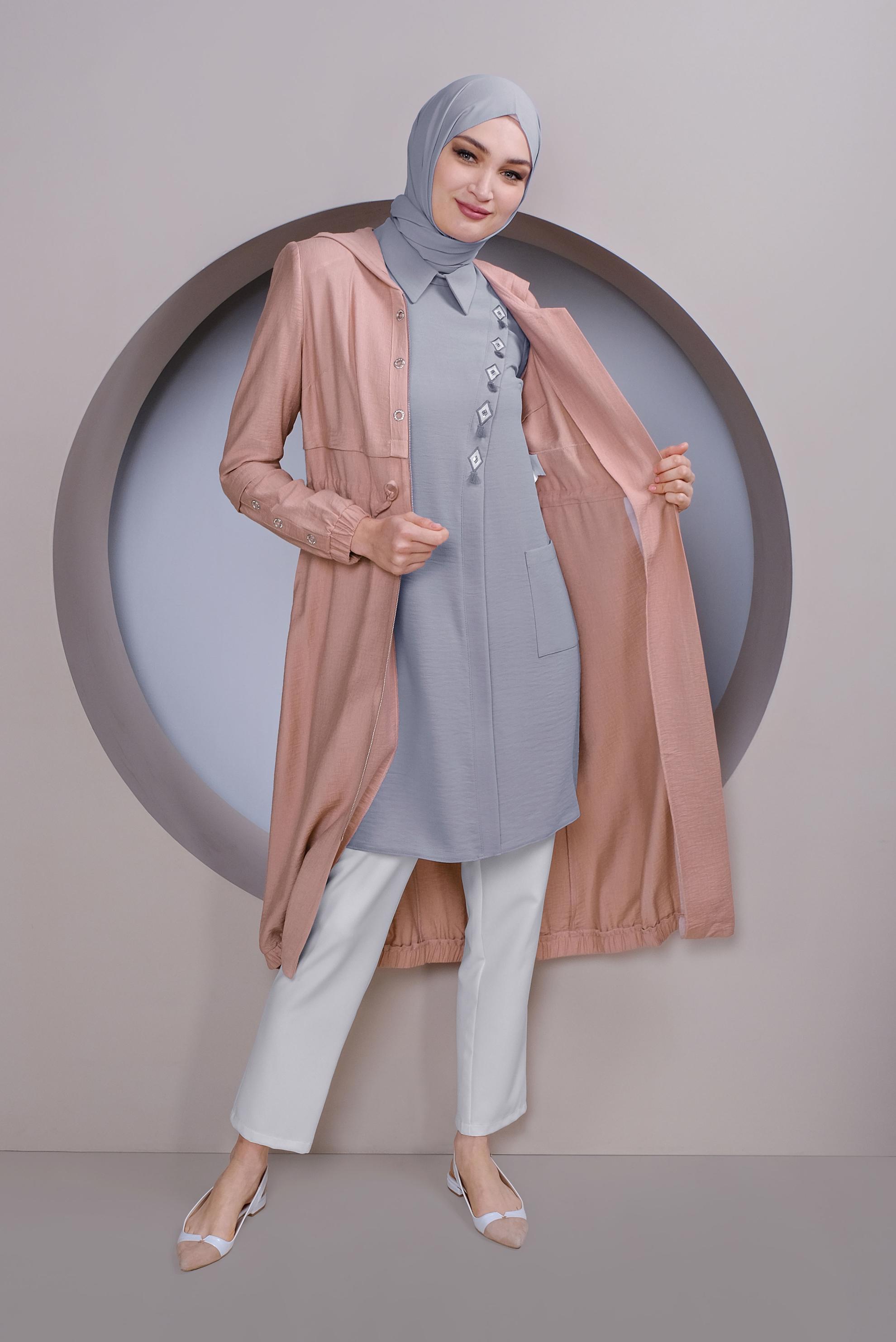 Tesettür giyim PUDRA KUŞGÖZÜ DETAYLI KAPÜŞONLU TRENÇKOT 10242