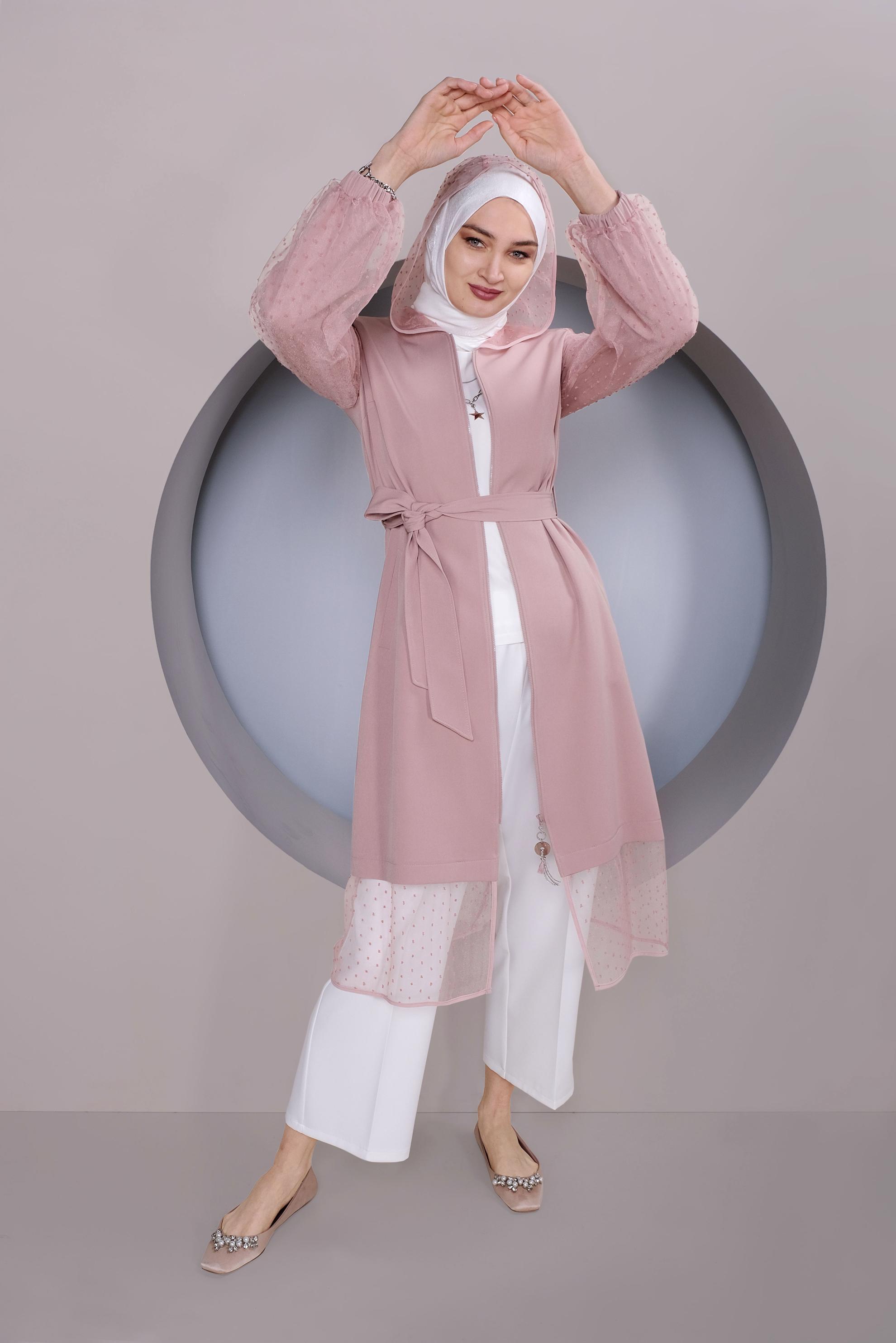 Tesettür giyim PUDRA TÜL DETAYLI KAPÜŞONLU TRENÇKOT 10323