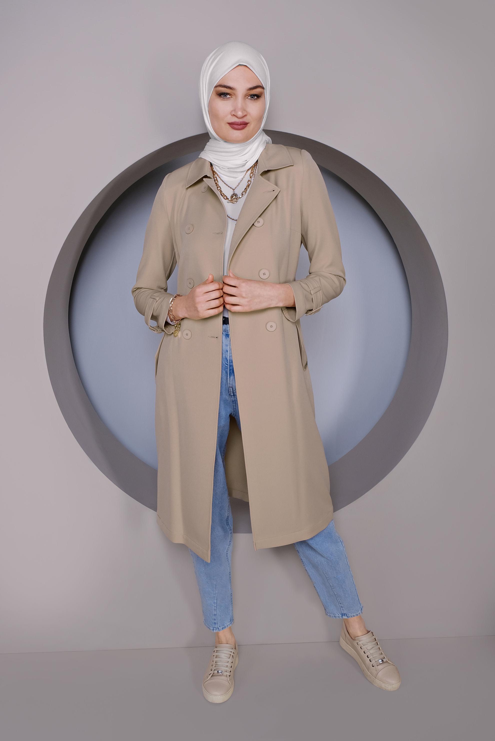 Tesettür giyim BEJ DÜĞMELİ TRENÇKOT 10324
