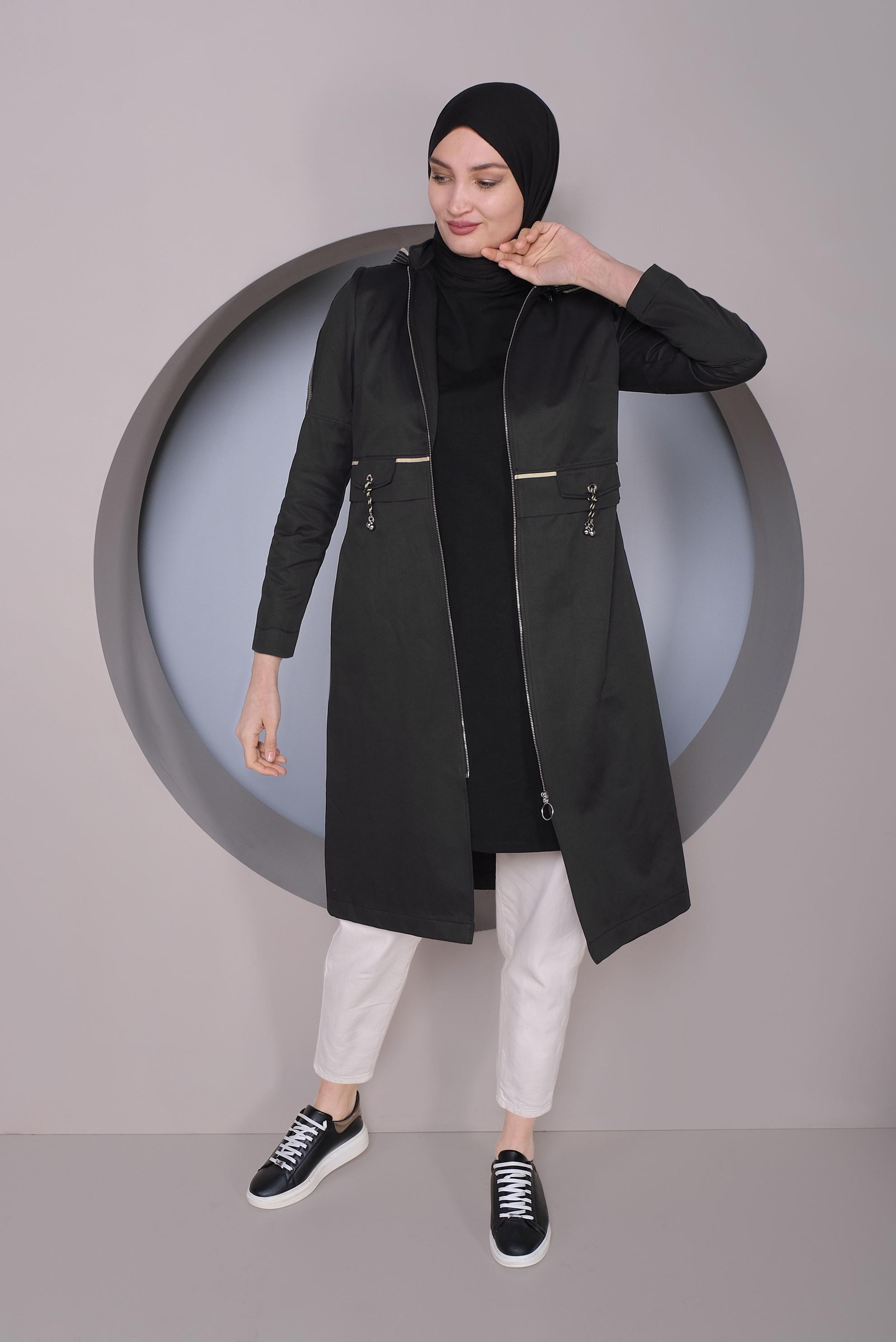 Tesettür giyim SİYAH KAPÜŞONLU FERMUARLI TRENÇKOT 10328