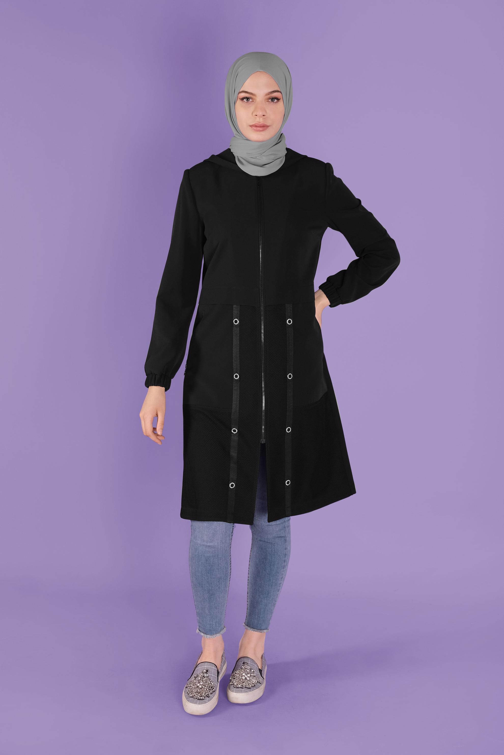 Tesettür giyim SİYAH FİLELİ KUŞGÖZÜ DETAYLI TRENÇKOT 10329