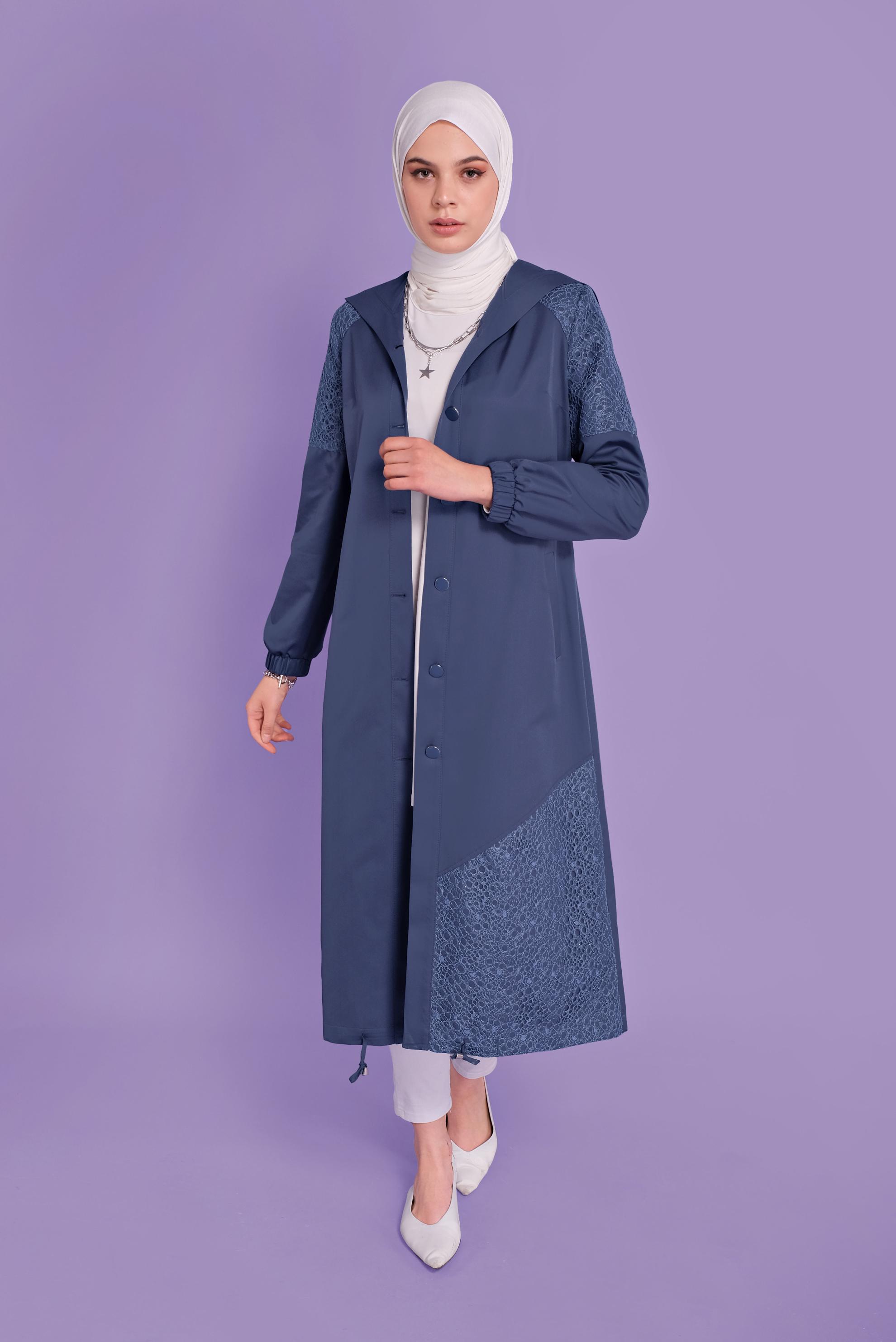 Tesettür giyim LACİVERT ETEK UCU BÜZGÜLÜ DANTEL DESENLİ TRENÇKOT 10335