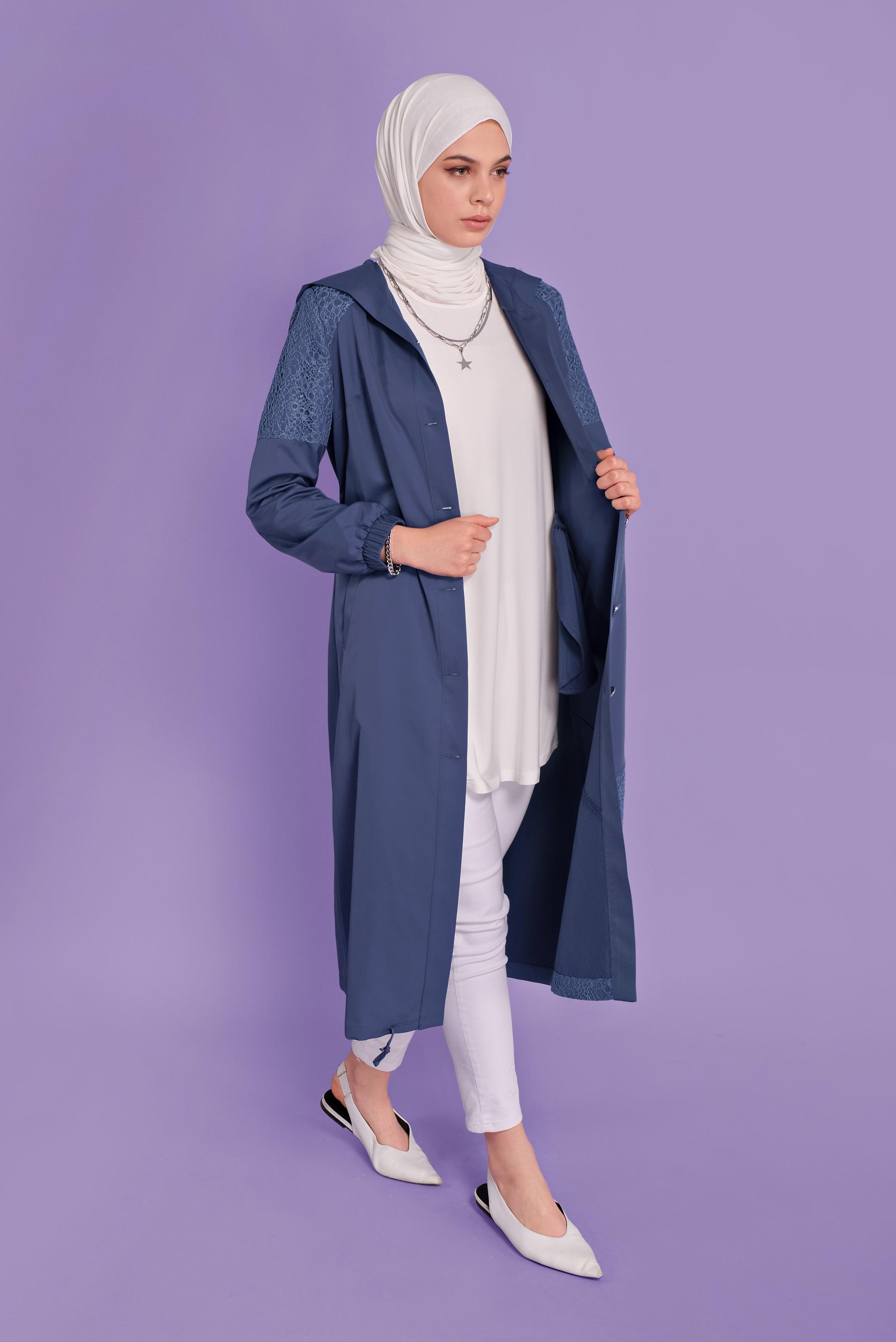 Tesettür giyim LACİVERT ETEK UCU BÜZGÜLÜ DANTEL DESENLİ TRENÇKOT 10335