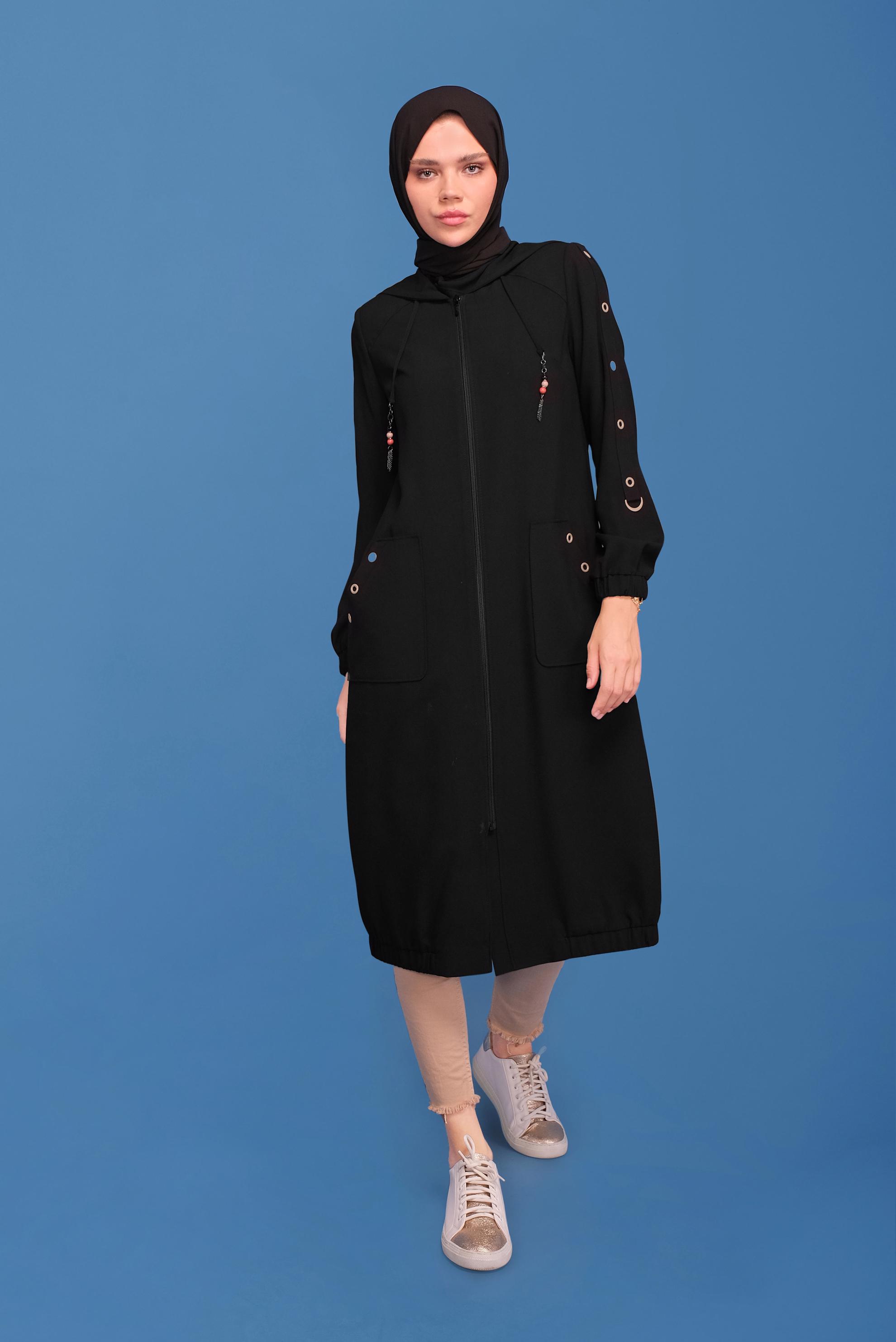 Tesettür giyim SİYAH KUŞ GÖZÜ DETAYLI KAPÜŞONLU TRENÇKOT 10392
