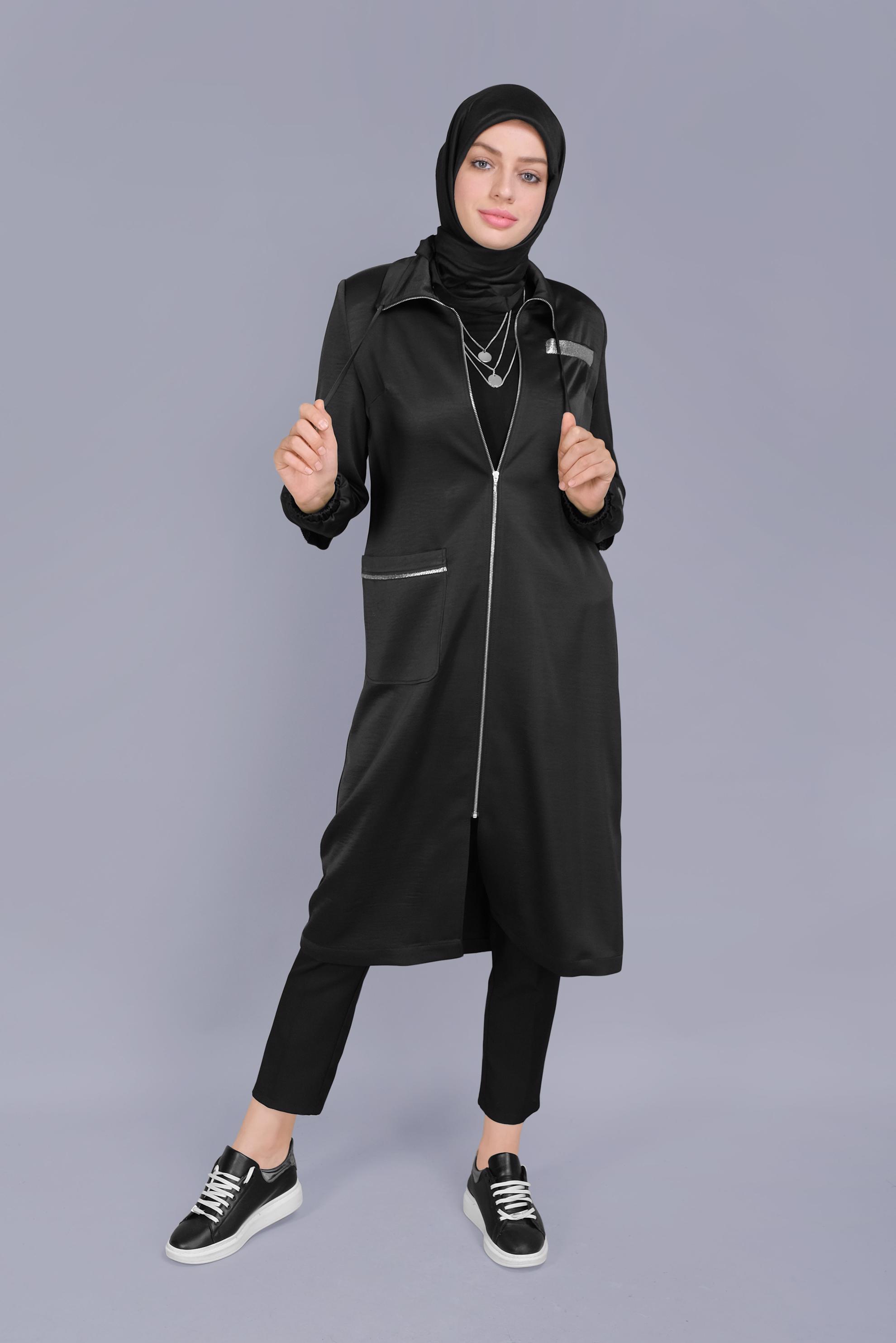 Tesettür giyim SİYAH YAKASI BÜZGÜ BAĞCIKLI FERMUARLI TRENÇKOT 10393