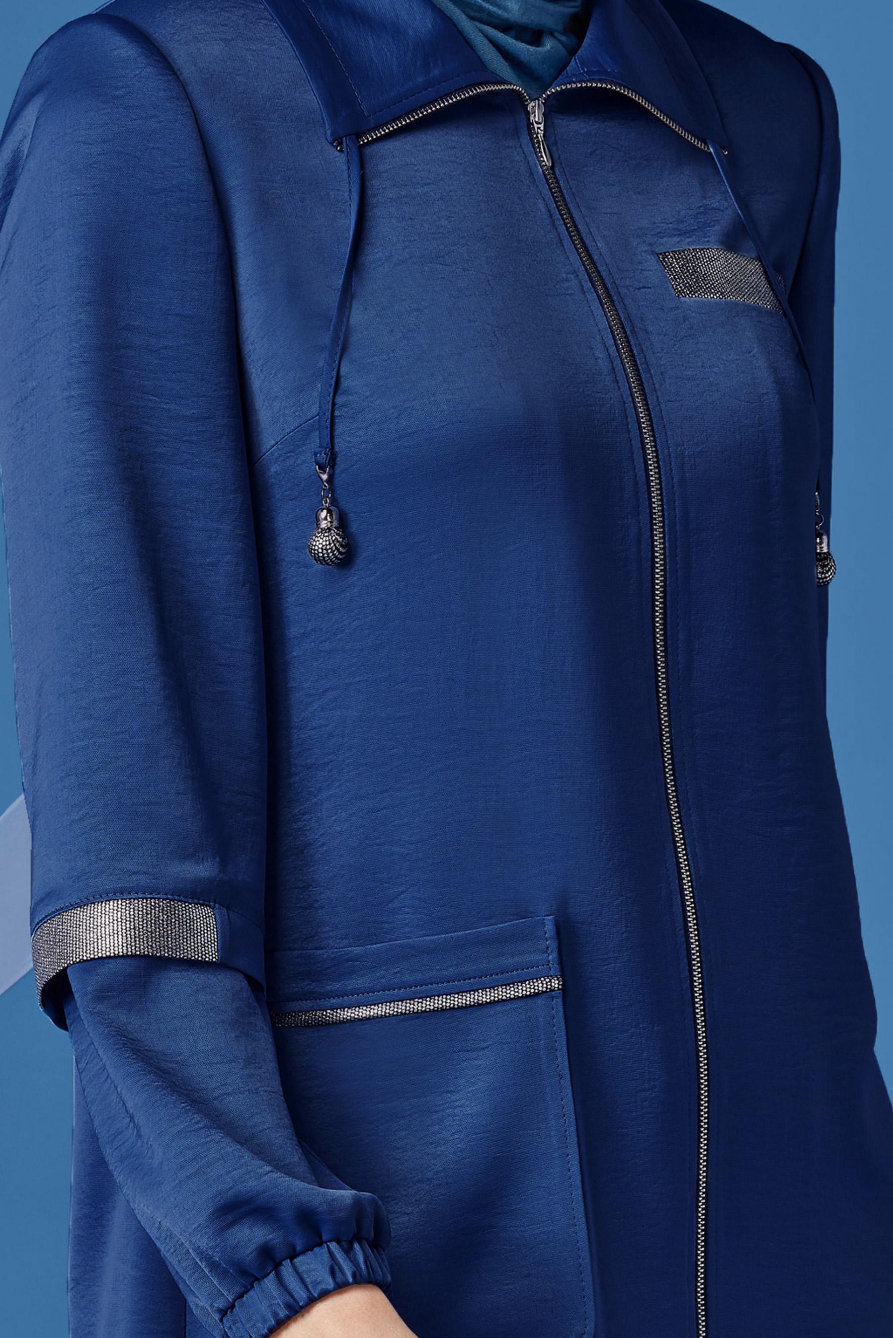 Tesettür giyim LACİVERT YAKASI BÜZGÜ BAĞCIKLI FERMUARLI TRENÇKOT 10393