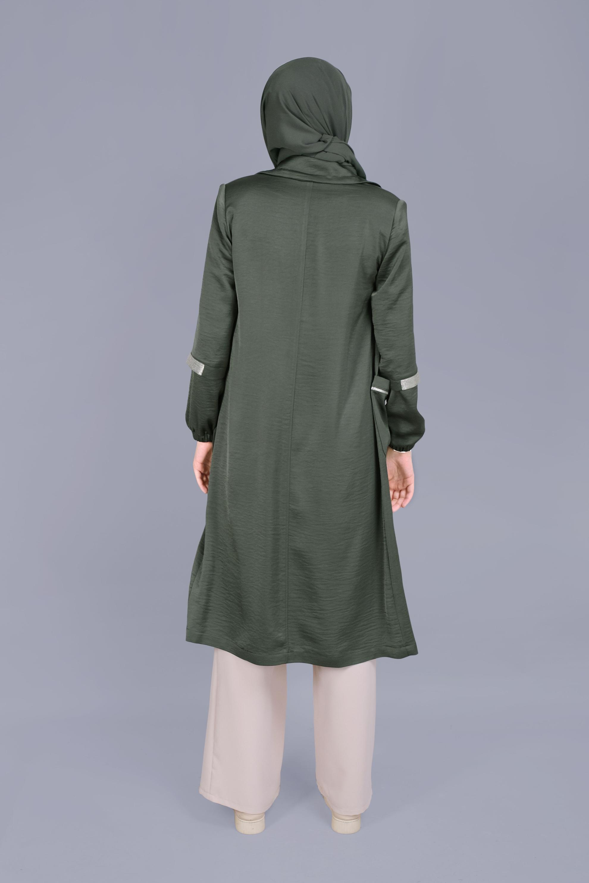 Tesettür giyim HAKİ YAKASI BÜZGÜ BAĞCIKLI FERMUARLI TRENÇKOT 10393