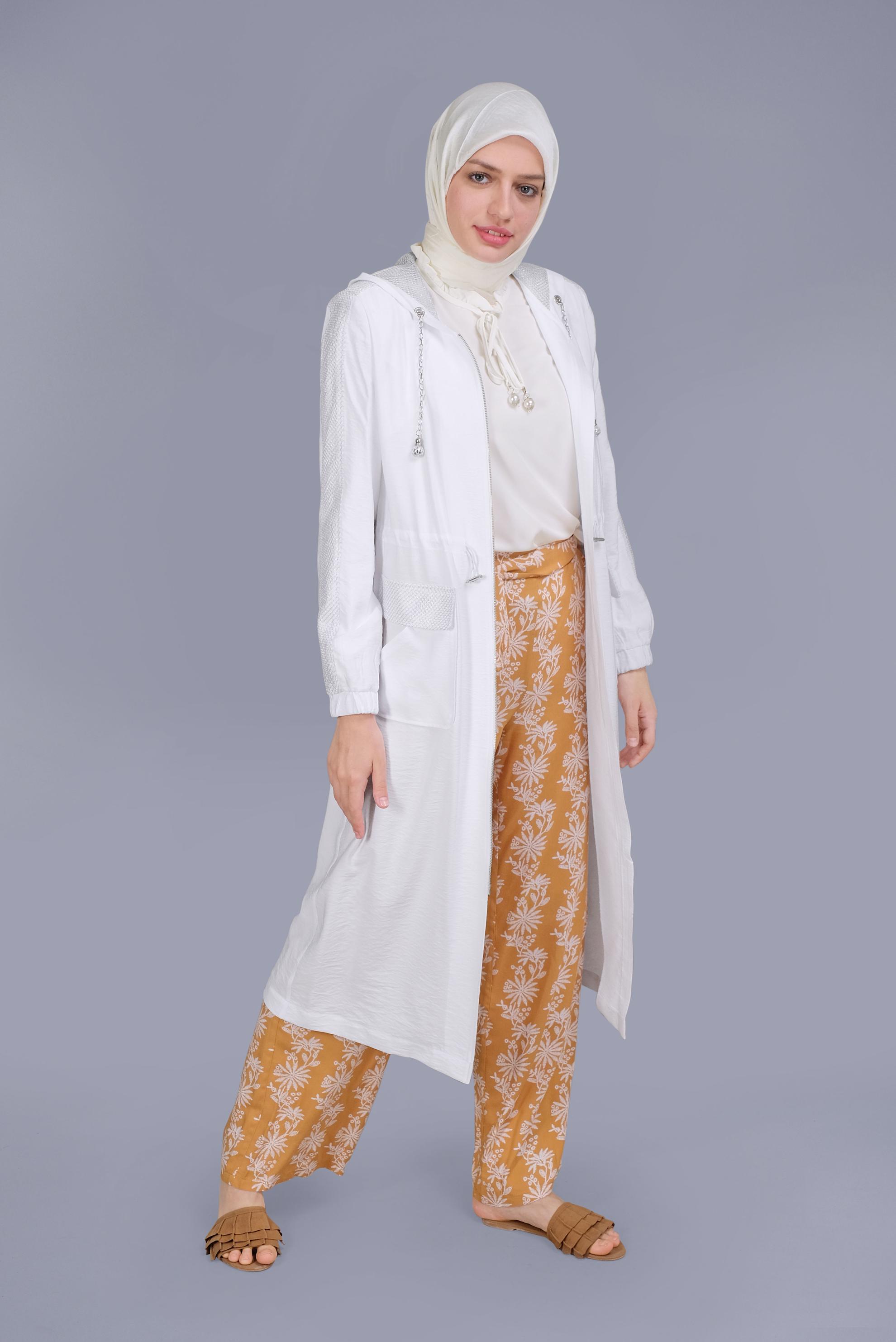 Tesettür giyim BEYAZ FİLELİ FERMUARLI TRENÇKOT 10394 