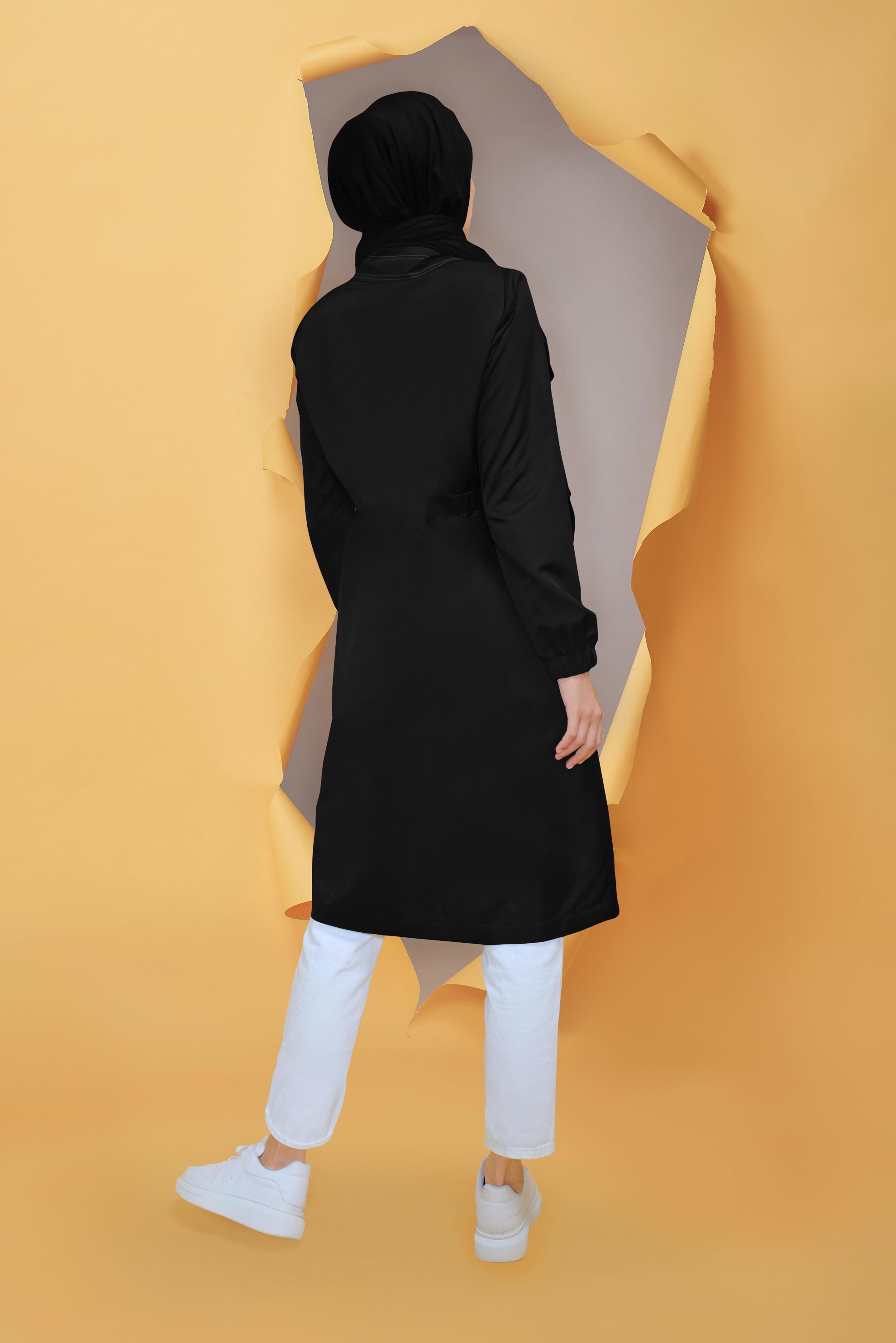 Tesettür giyim SİYAH CEPLERİ DETAYLI FERMUARLI TRENÇKOT 10396 